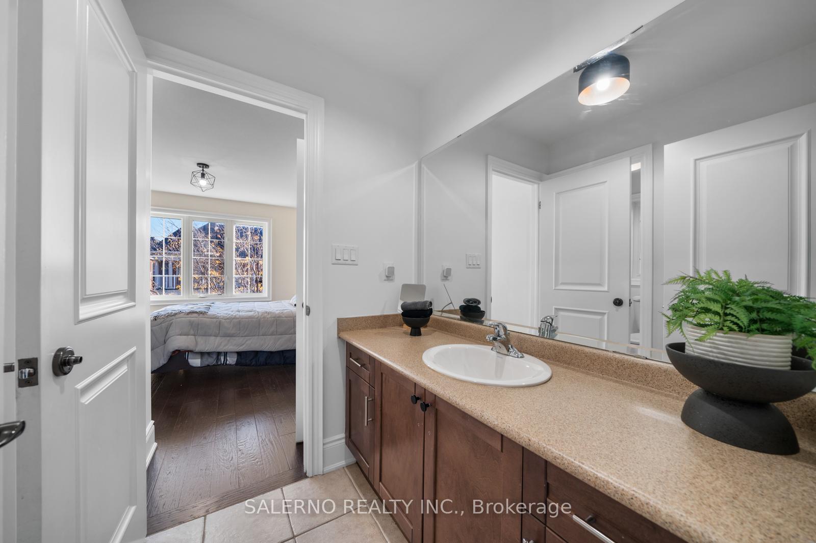 Photo 25 of 6 Filippazzo Road, Vaughan, Vellore Village — HOMEH