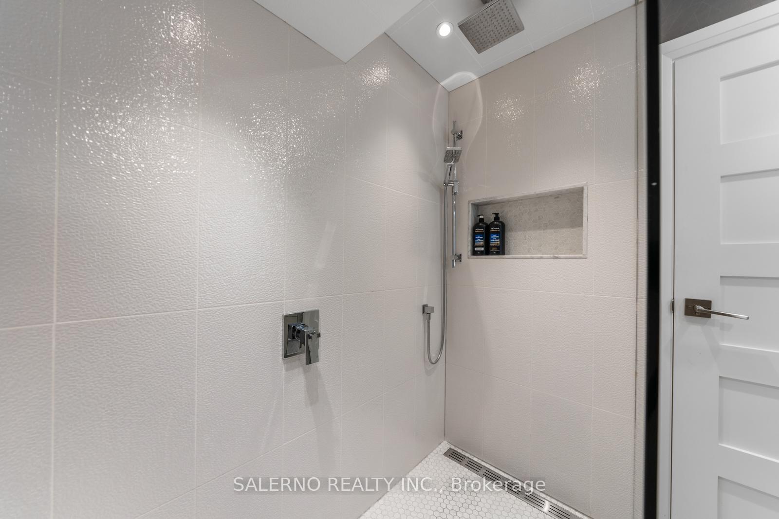 Photo 40 of 6 Filippazzo Road, Vaughan, Vellore Village — HOMEH
