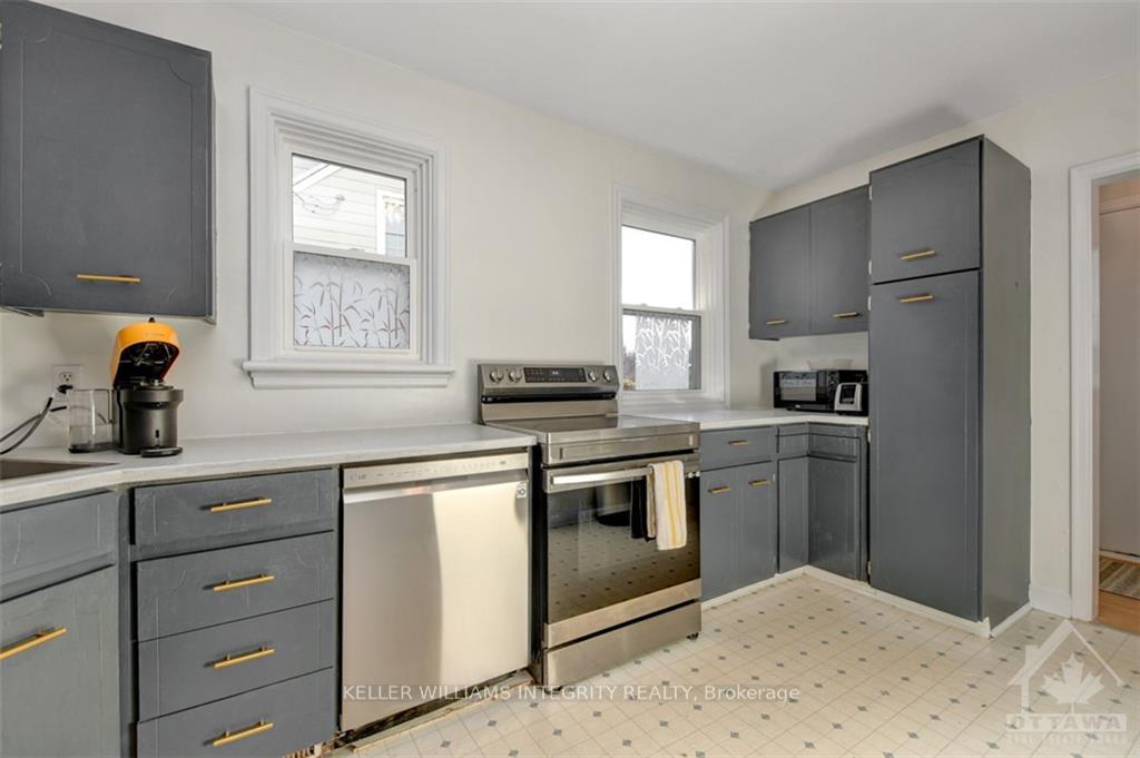 Photo 11 of 2141 Alta Vista Drive, Ottawa, Alta Vista/Faircrest Heights — HOMEH