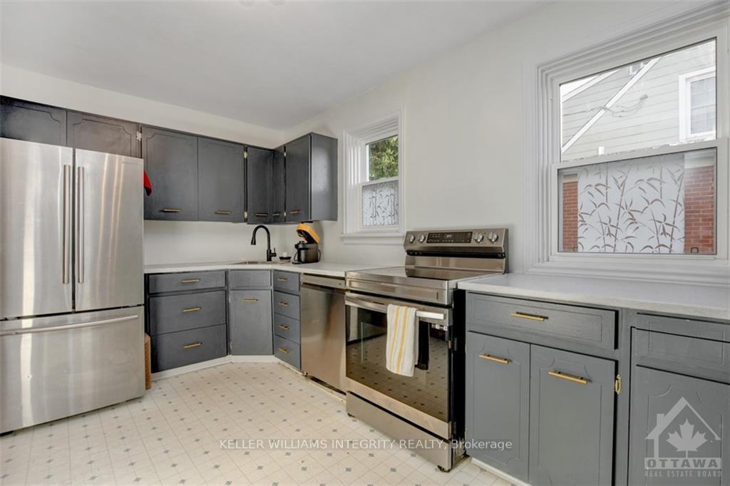 Photo 12 of 2141 Alta Vista Drive, Ottawa, Alta Vista/Faircrest Heights — HOMEH