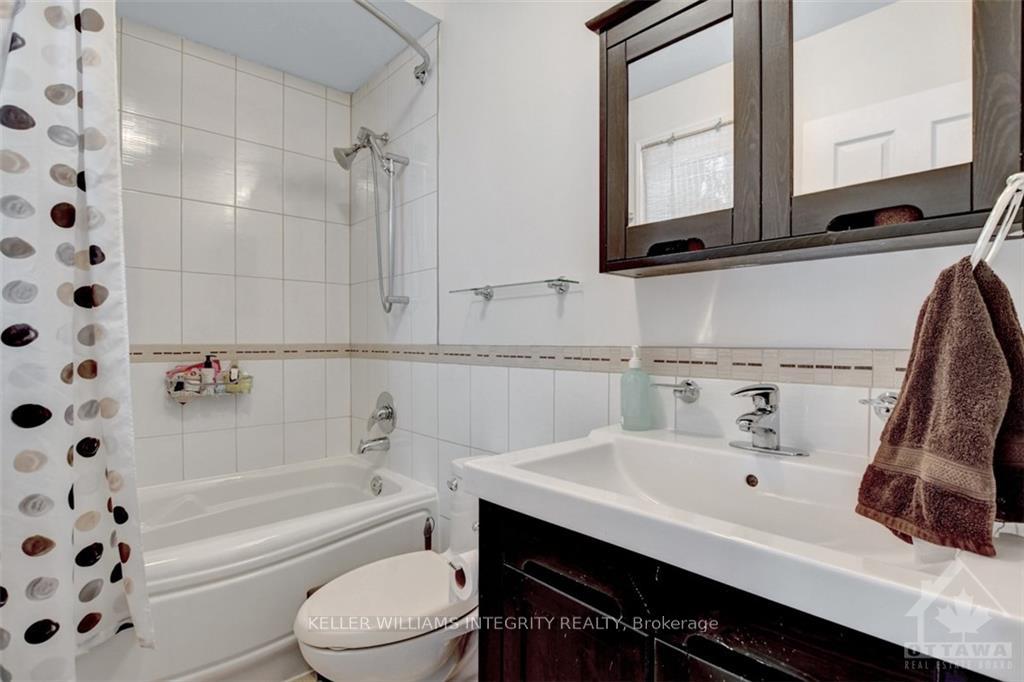 Photo 16 of 2141 Alta Vista Drive, Ottawa, Alta Vista/Faircrest Heights — HOMEH