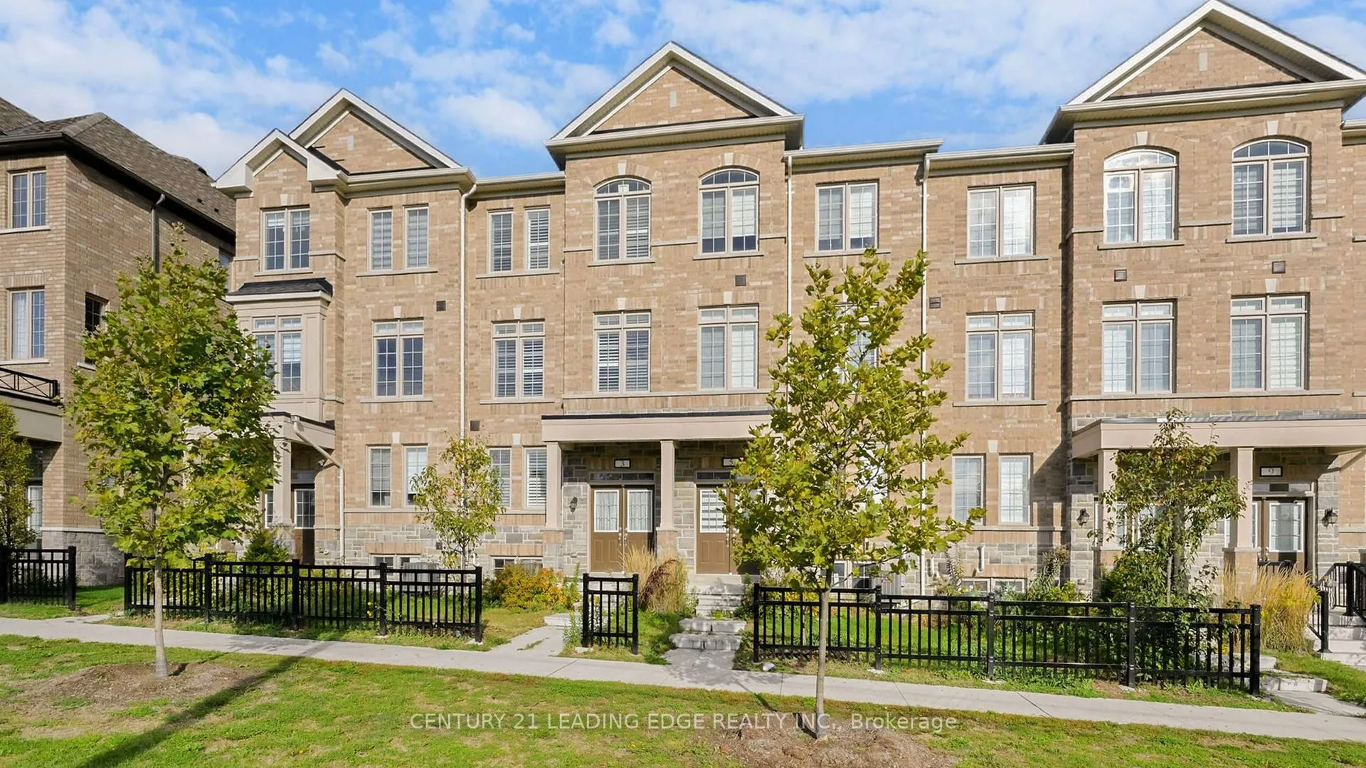 Photo 3 of 3 Royal Collection Way, Whitby, Lynde Creek — HOMEH