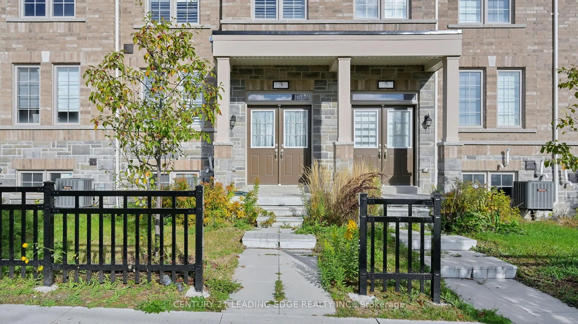 Photo 5 of 3 Royal Collection Way, Whitby, Lynde Creek — HOMEH
