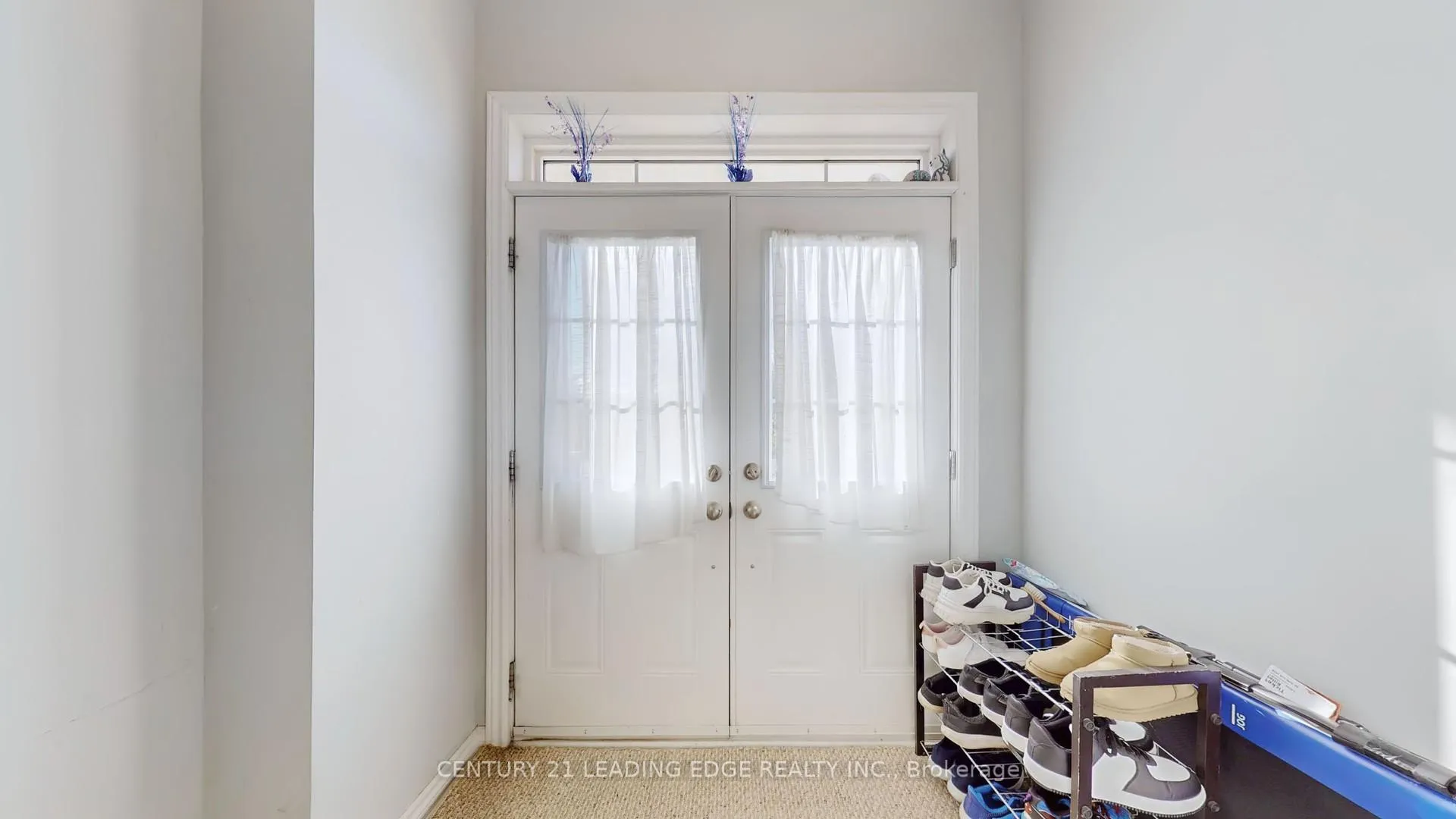 Photo 7 of 3 Royal Collection Way, Whitby, Lynde Creek — HOMEH