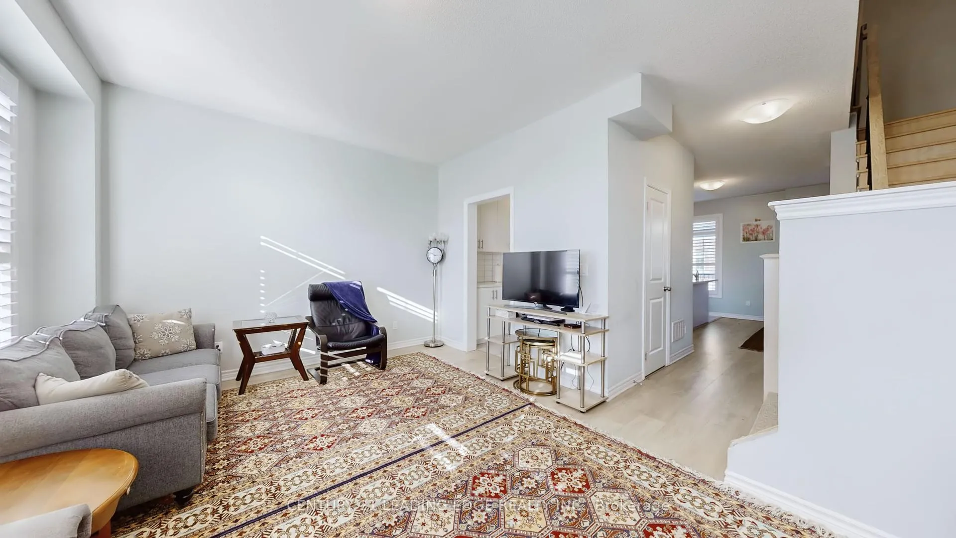 Photo 10 of 3 Royal Collection Way, Whitby, Lynde Creek — HOMEH