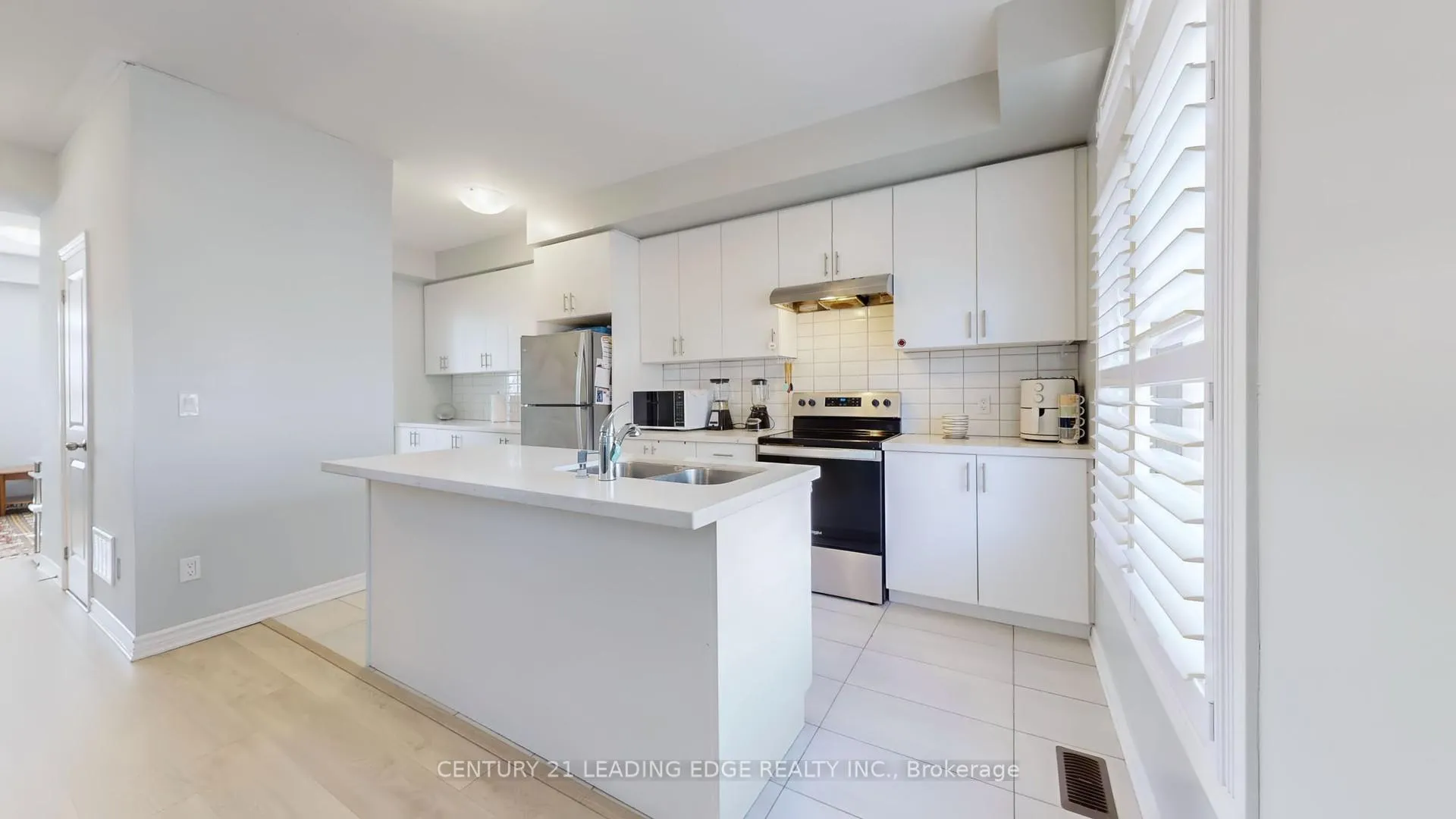 Photo 21 of 3 Royal Collection Way, Whitby, Lynde Creek — HOMEH