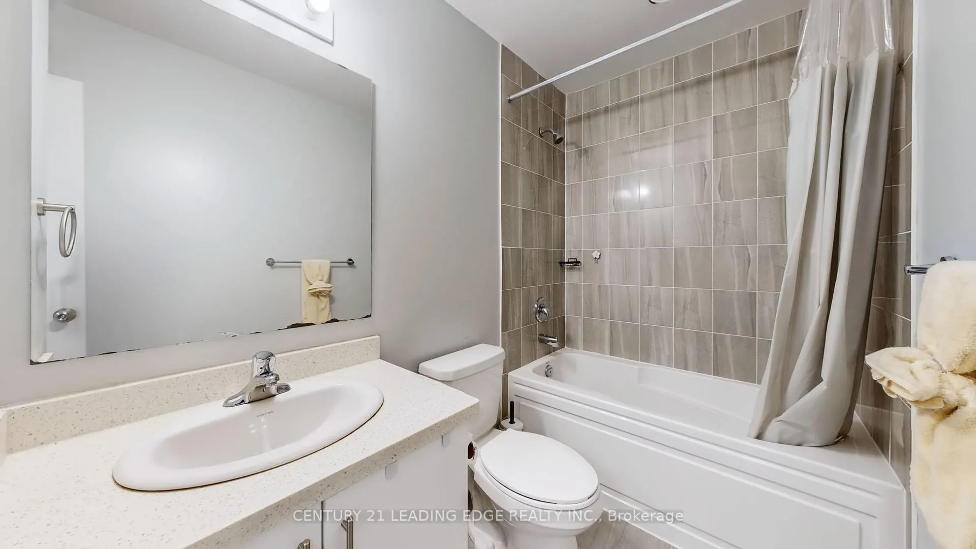 Photo 29 of 3 Royal Collection Way, Whitby, Lynde Creek — HOMEH