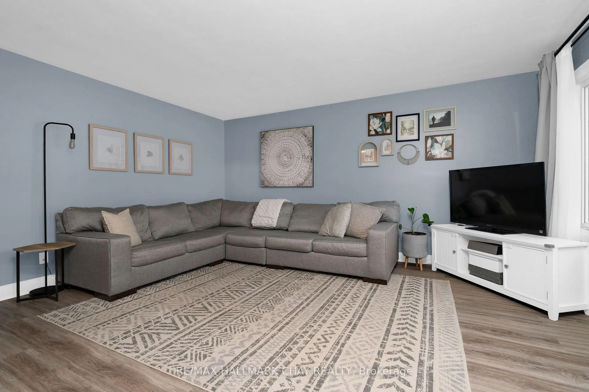 Photo 6 of 97 Napier Street, Barrie, Codrington — HOMEH