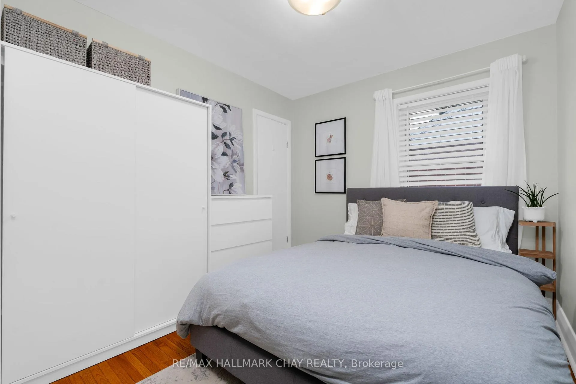 Photo 15 of 97 Napier Street, Barrie, Codrington — HOMEH