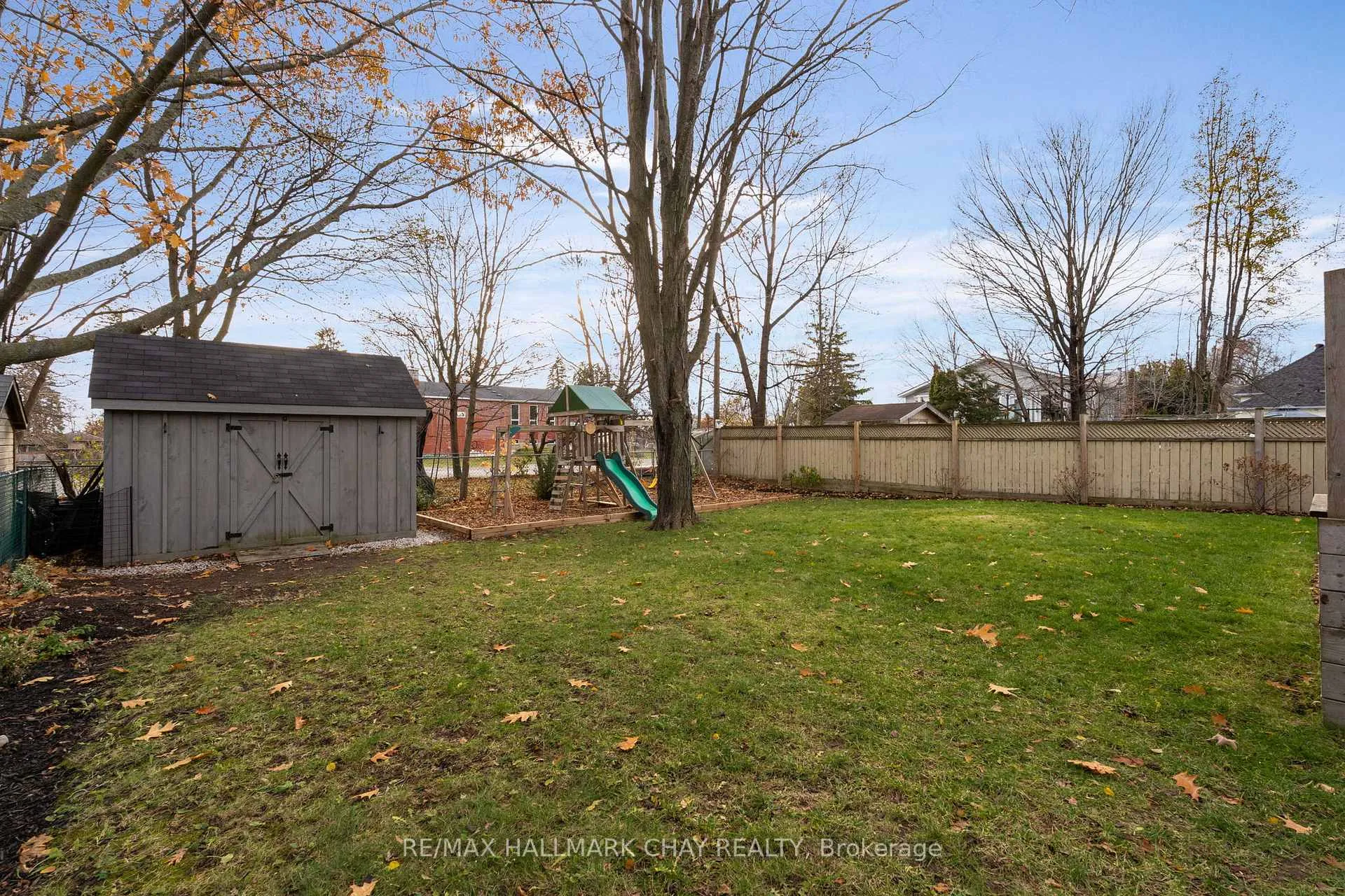 Photo 23 of 97 Napier Street, Barrie, Codrington — HOMEH