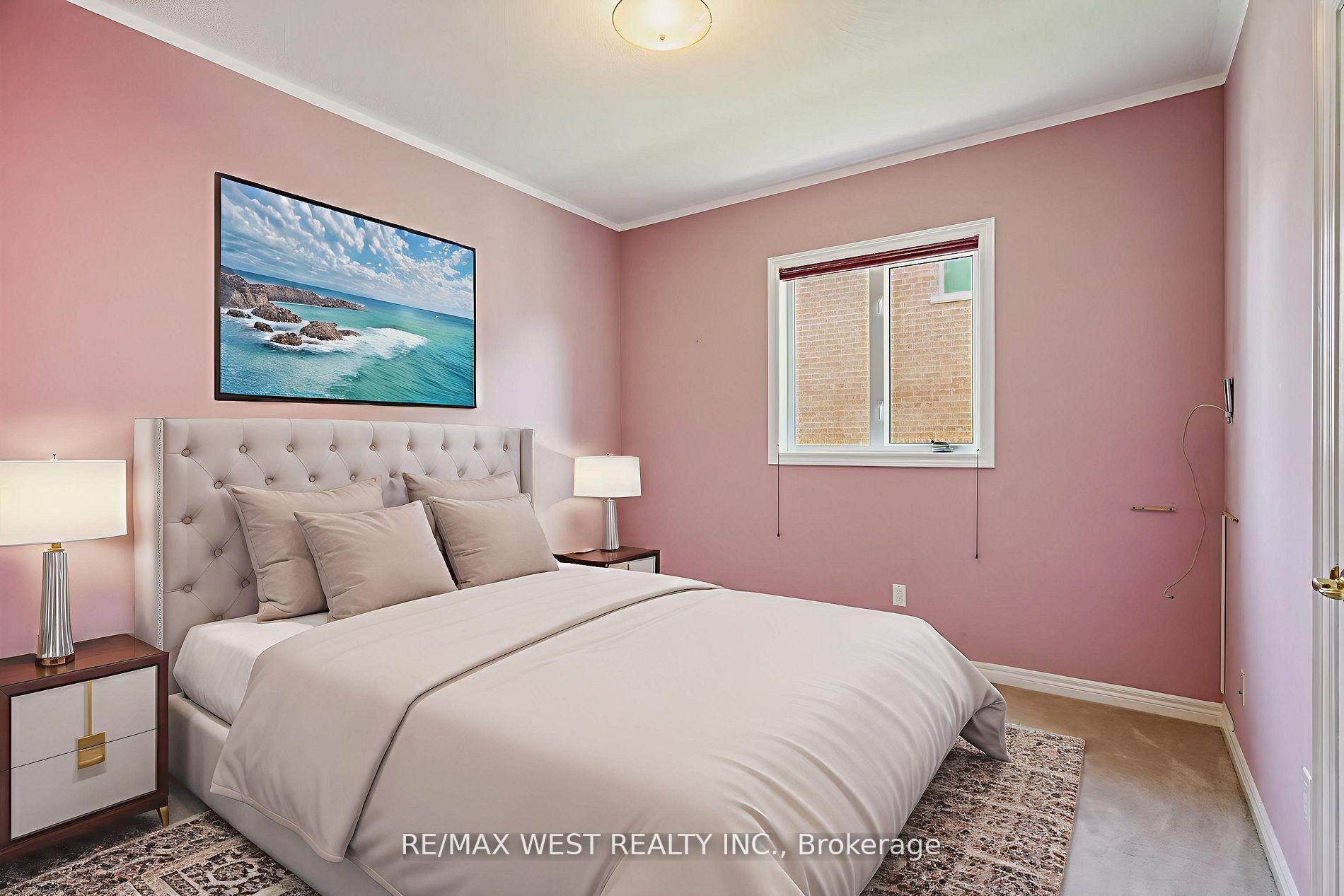 Photo 6 of 42 Windrose Court, Vaughan, East Woodbridge — HOMEH