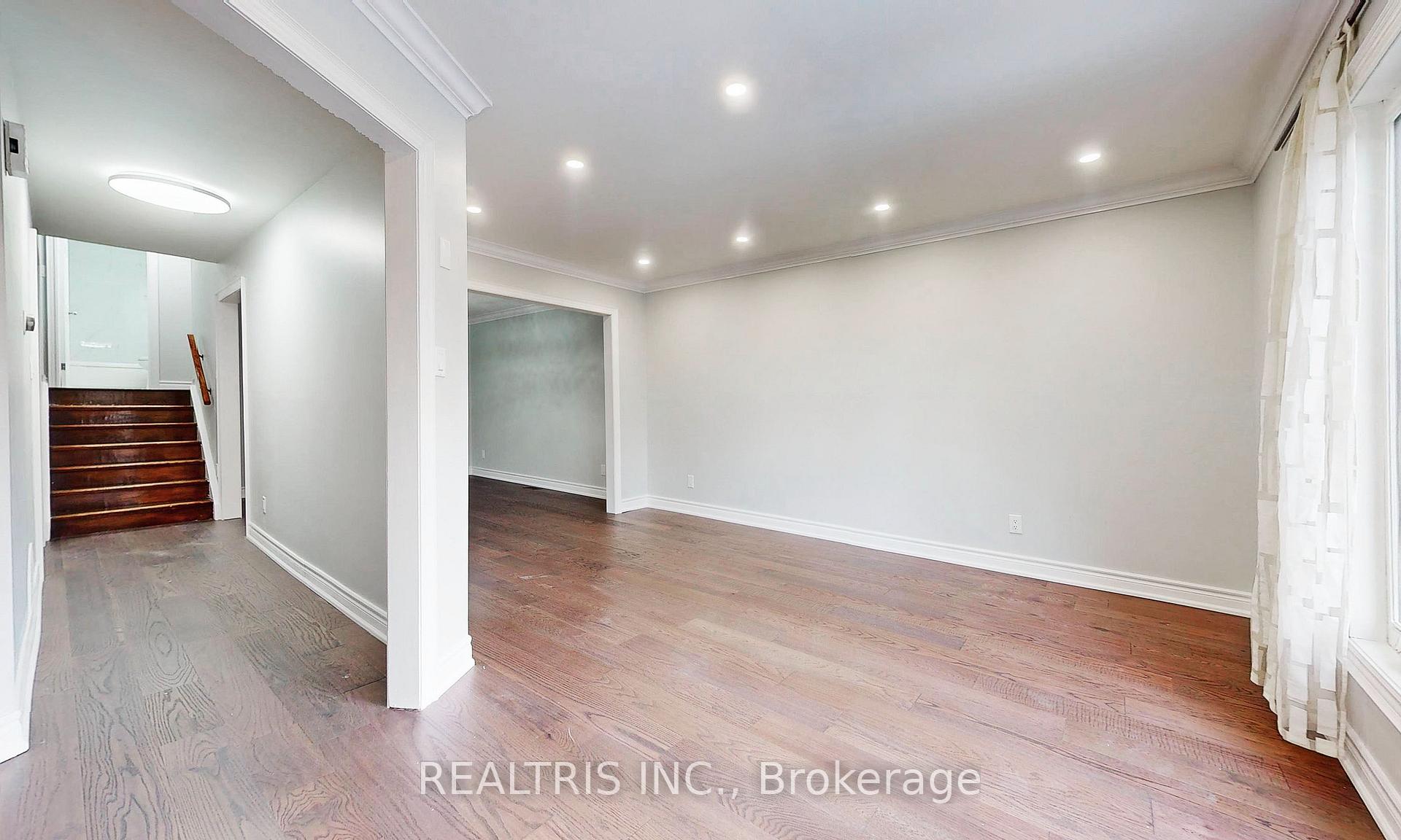 Photo 5 of Unit Upper, 113 Bassett Boulevard, Whitby, Pringle Creek — HOMEH