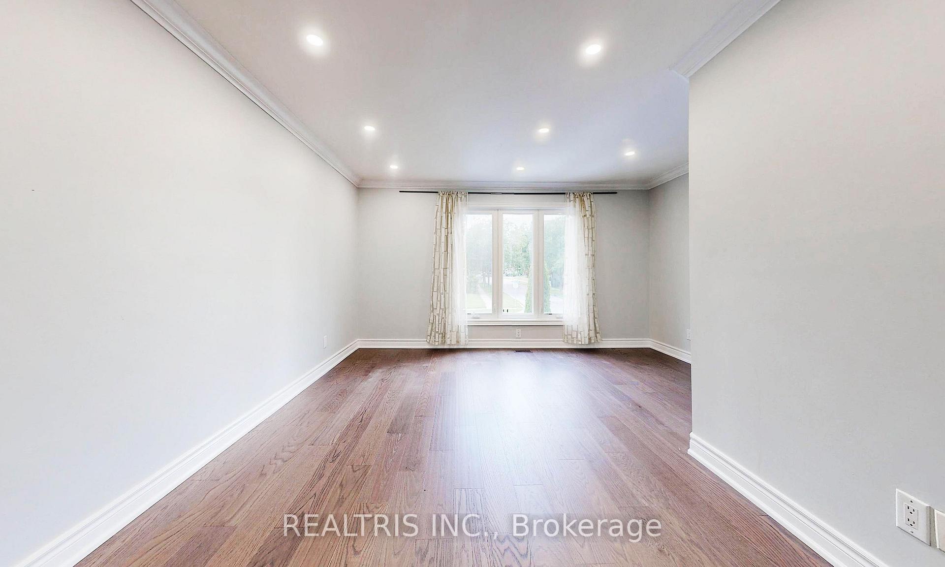 Photo 7 of Unit Upper, 113 Bassett Boulevard, Whitby, Pringle Creek — HOMEH