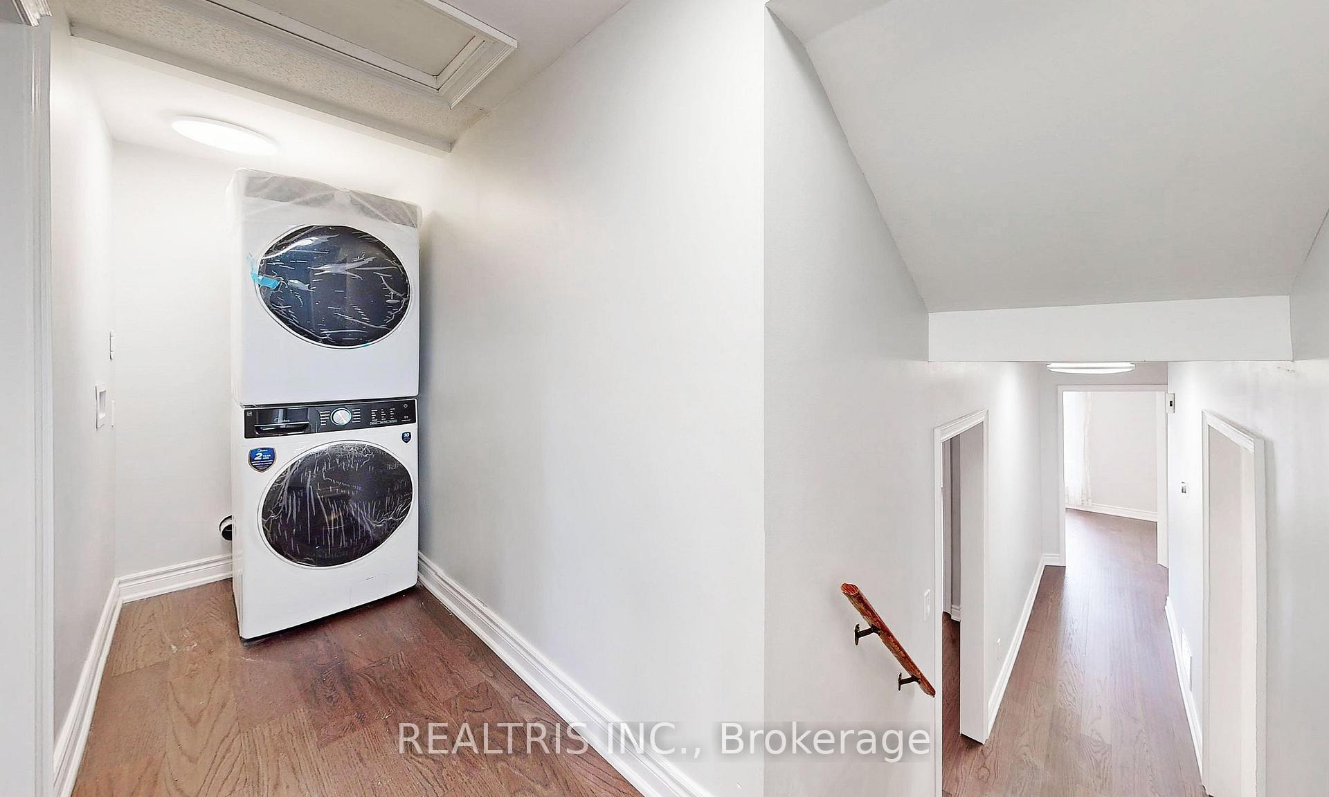 Photo 16 of Unit Upper, 113 Bassett Boulevard, Whitby, Pringle Creek — HOMEH