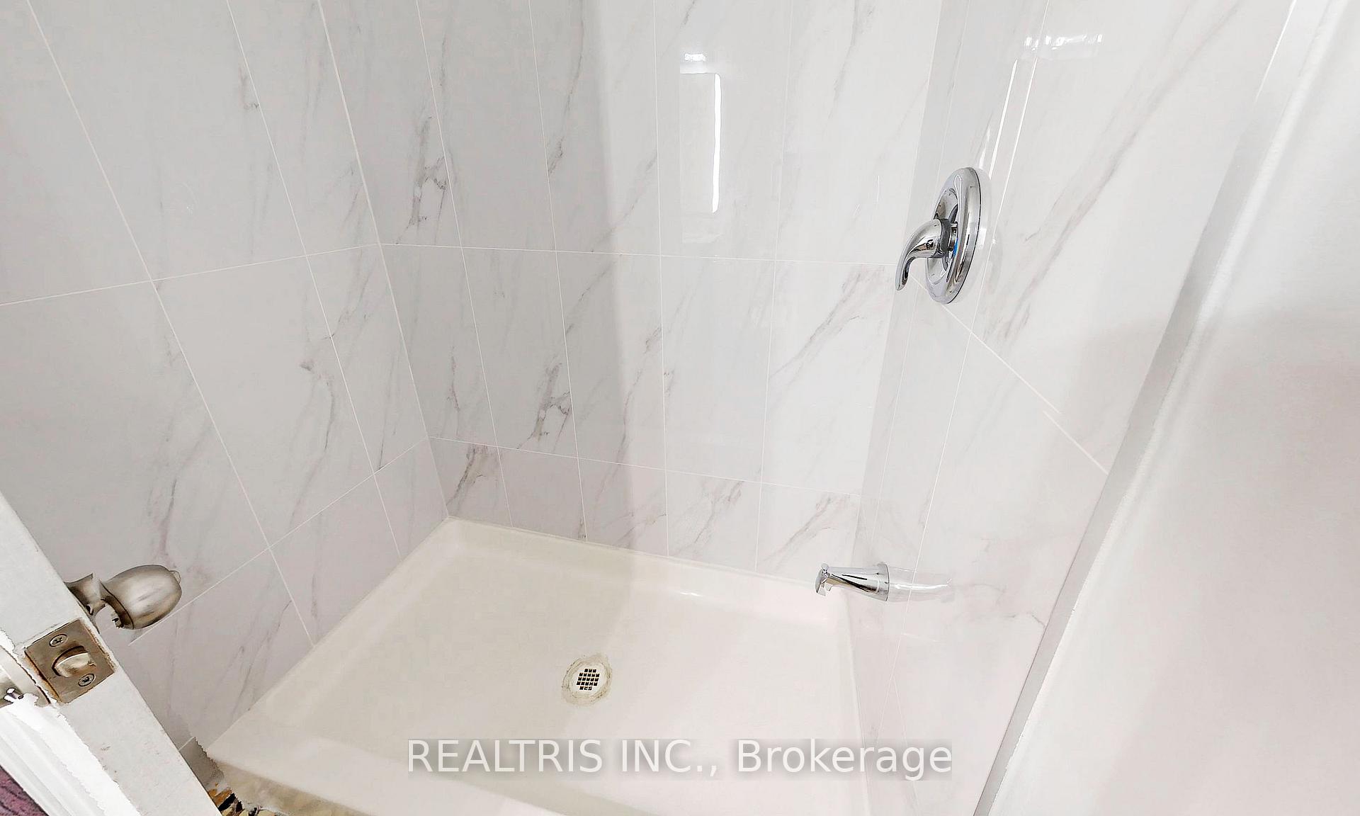 Photo 20 of Unit Upper, 113 Bassett Boulevard, Whitby, Pringle Creek — HOMEH