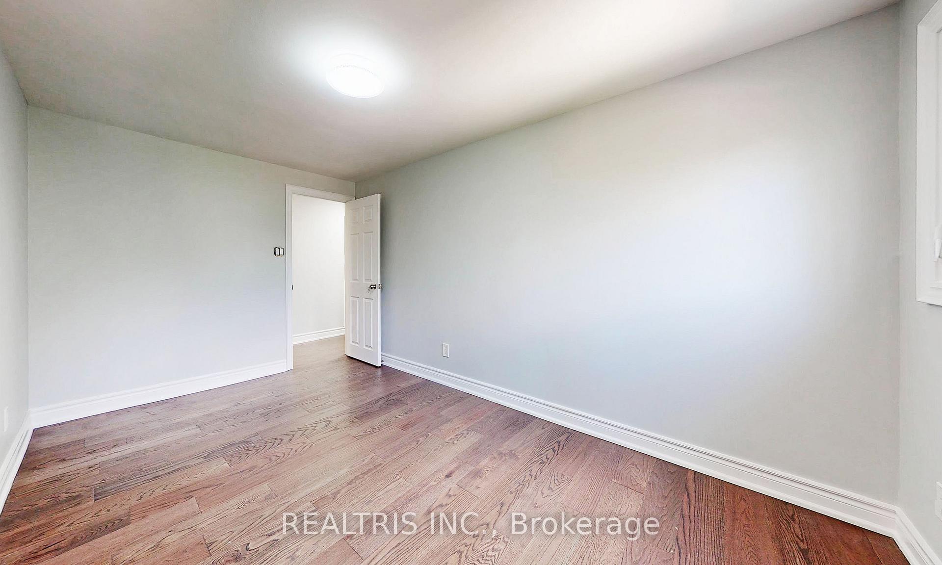 Photo 22 of Unit Upper, 113 Bassett Boulevard, Whitby, Pringle Creek — HOMEH