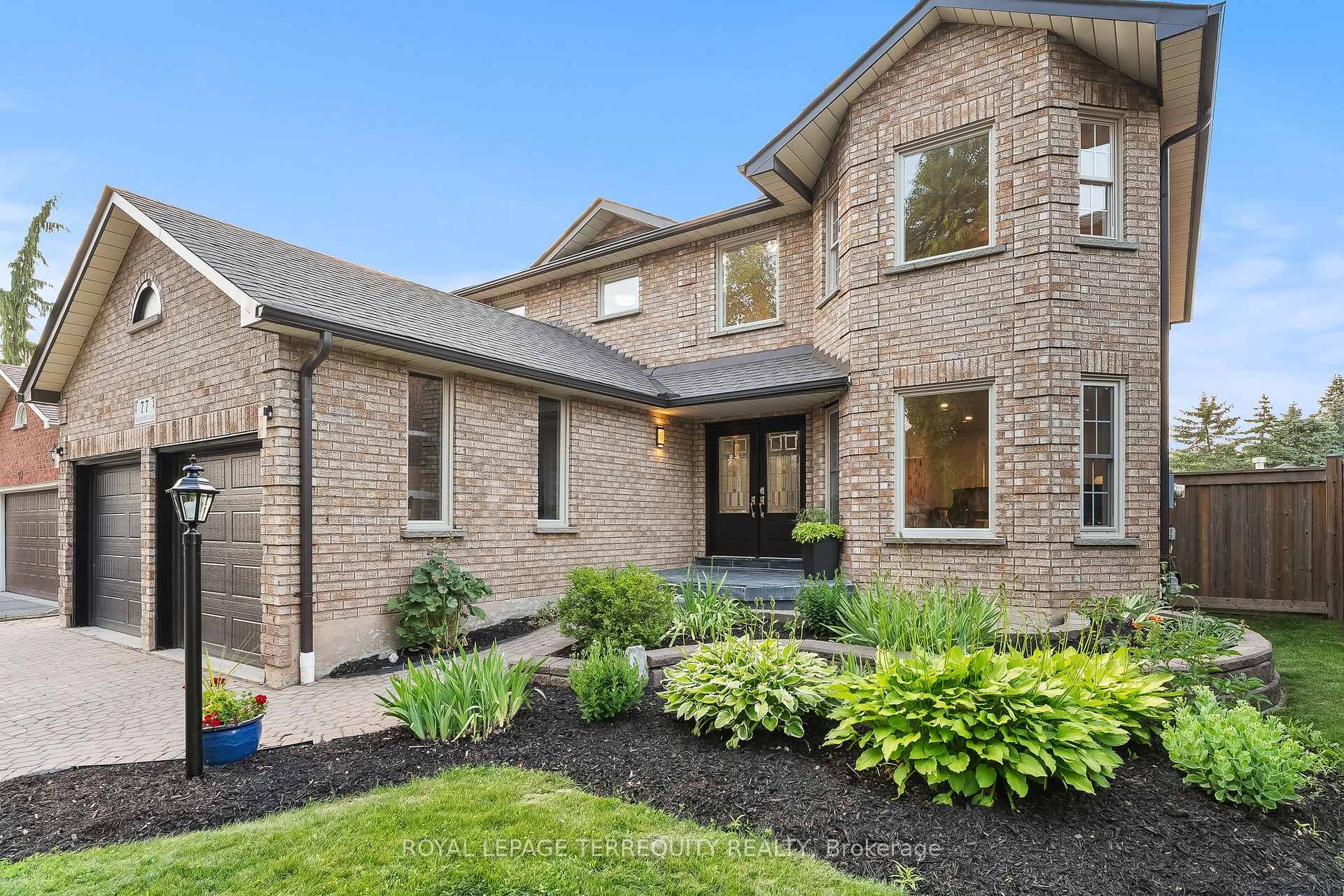 Photo 1 of 77 Ingleborough Drive, Whitby, Blue Grass Meadows — HOMEH