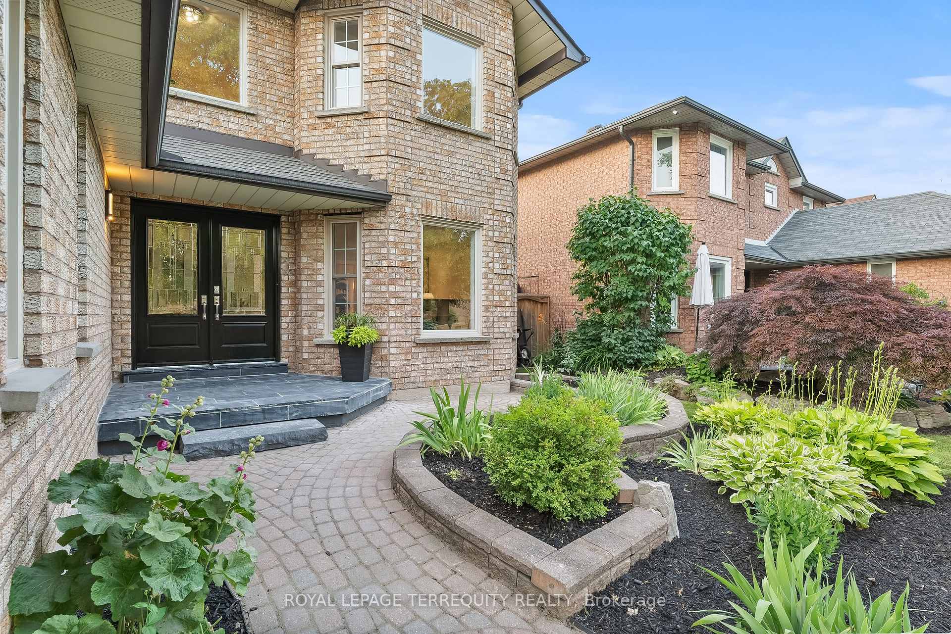 Photo 2 of 77 Ingleborough Drive, Whitby, Blue Grass Meadows — HOMEH