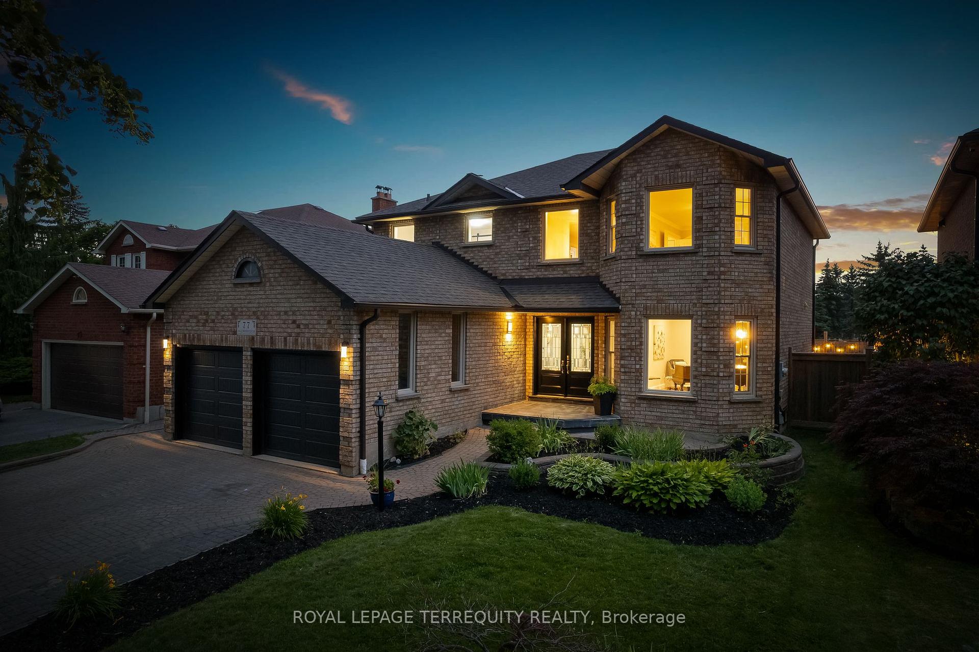 Photo 3 of 77 Ingleborough Drive, Whitby, Blue Grass Meadows — HOMEH
