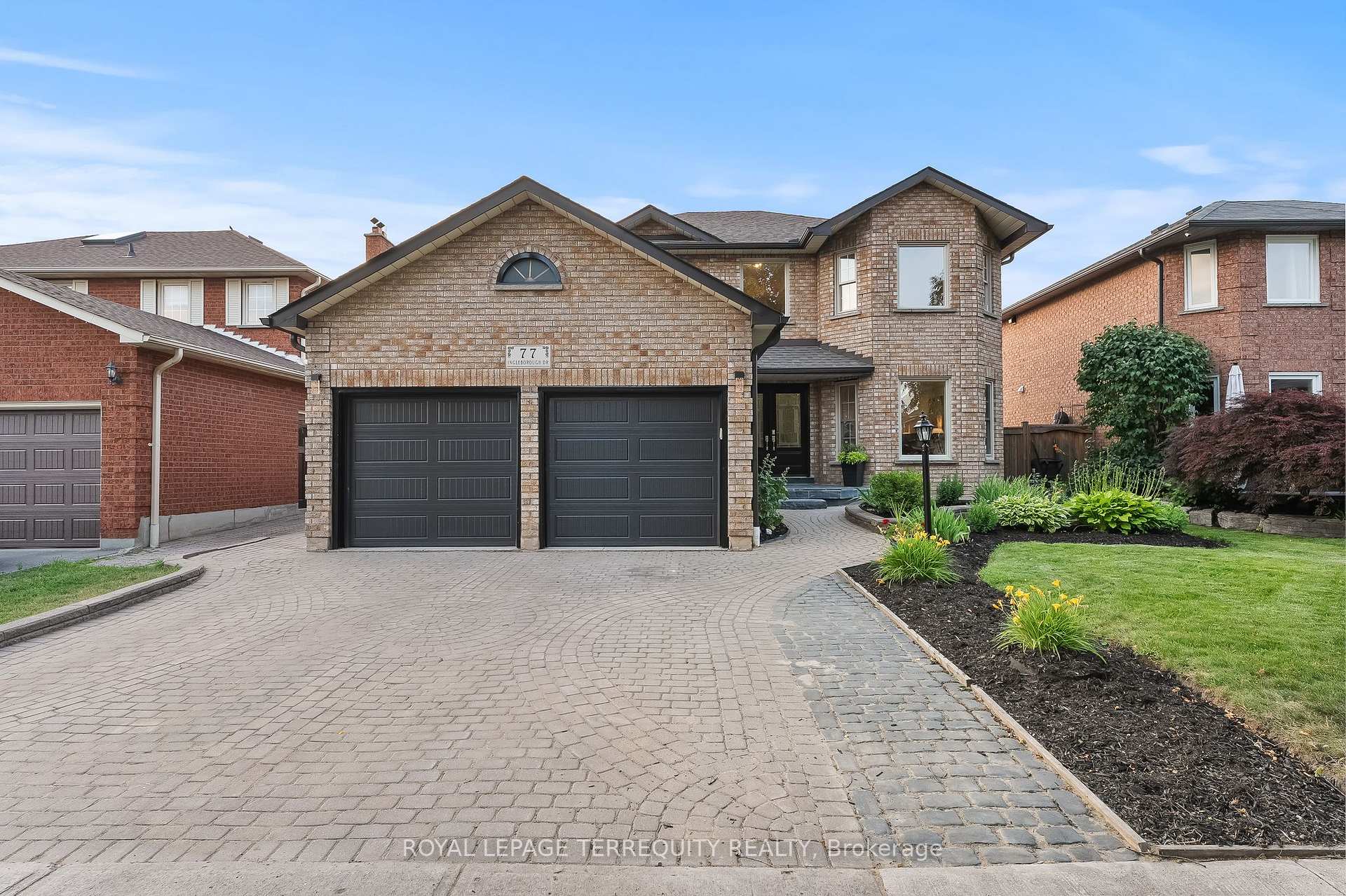 Photo 5 of 77 Ingleborough Drive, Whitby, Blue Grass Meadows — HOMEH