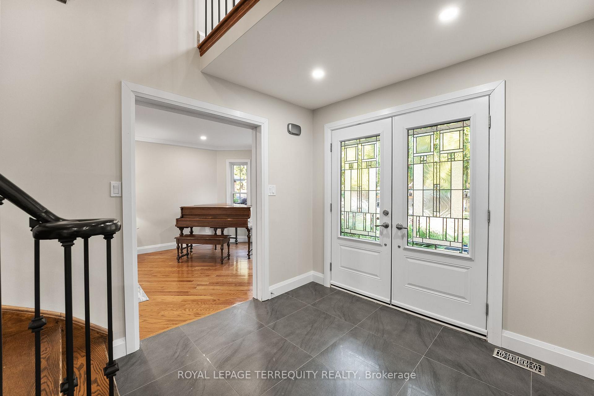 Photo 7 of 77 Ingleborough Drive, Whitby, Blue Grass Meadows — HOMEH