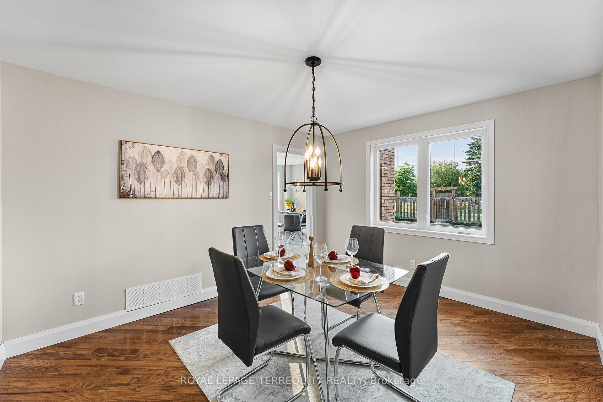 Photo 11 of 77 Ingleborough Drive, Whitby, Blue Grass Meadows — HOMEH