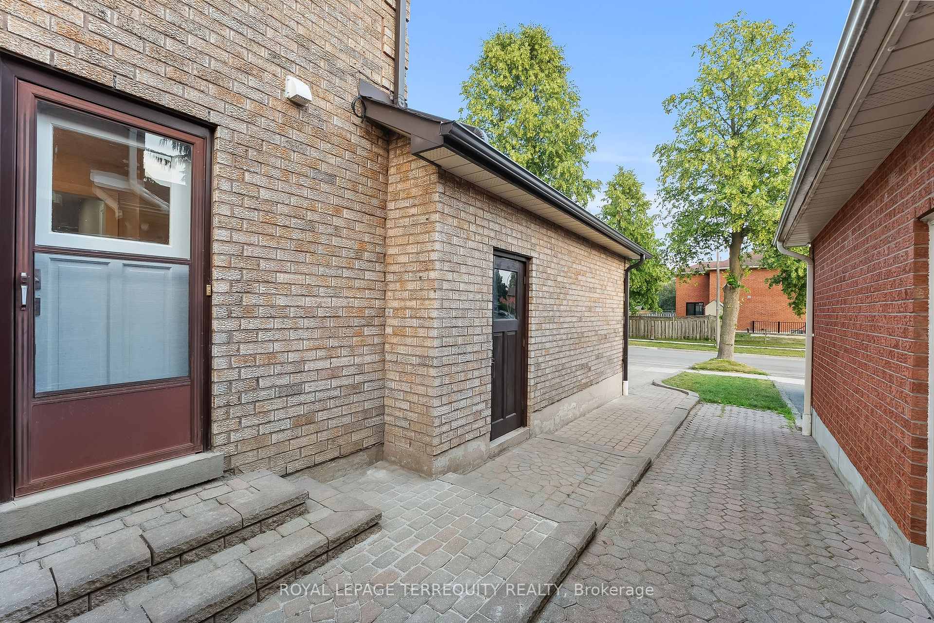 Photo 26 of 77 Ingleborough Drive, Whitby, Blue Grass Meadows — HOMEH
