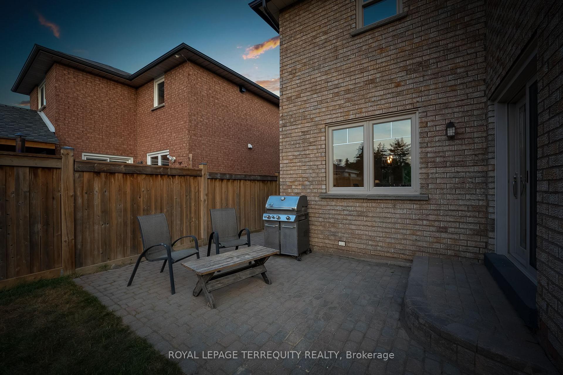 Photo 43 of 77 Ingleborough Drive, Whitby, Blue Grass Meadows — HOMEH