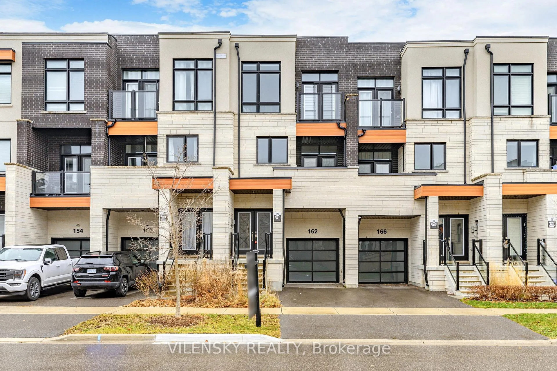 Photo 1 of 162 Golden Trail, Vaughan, Patterson — HOMEH