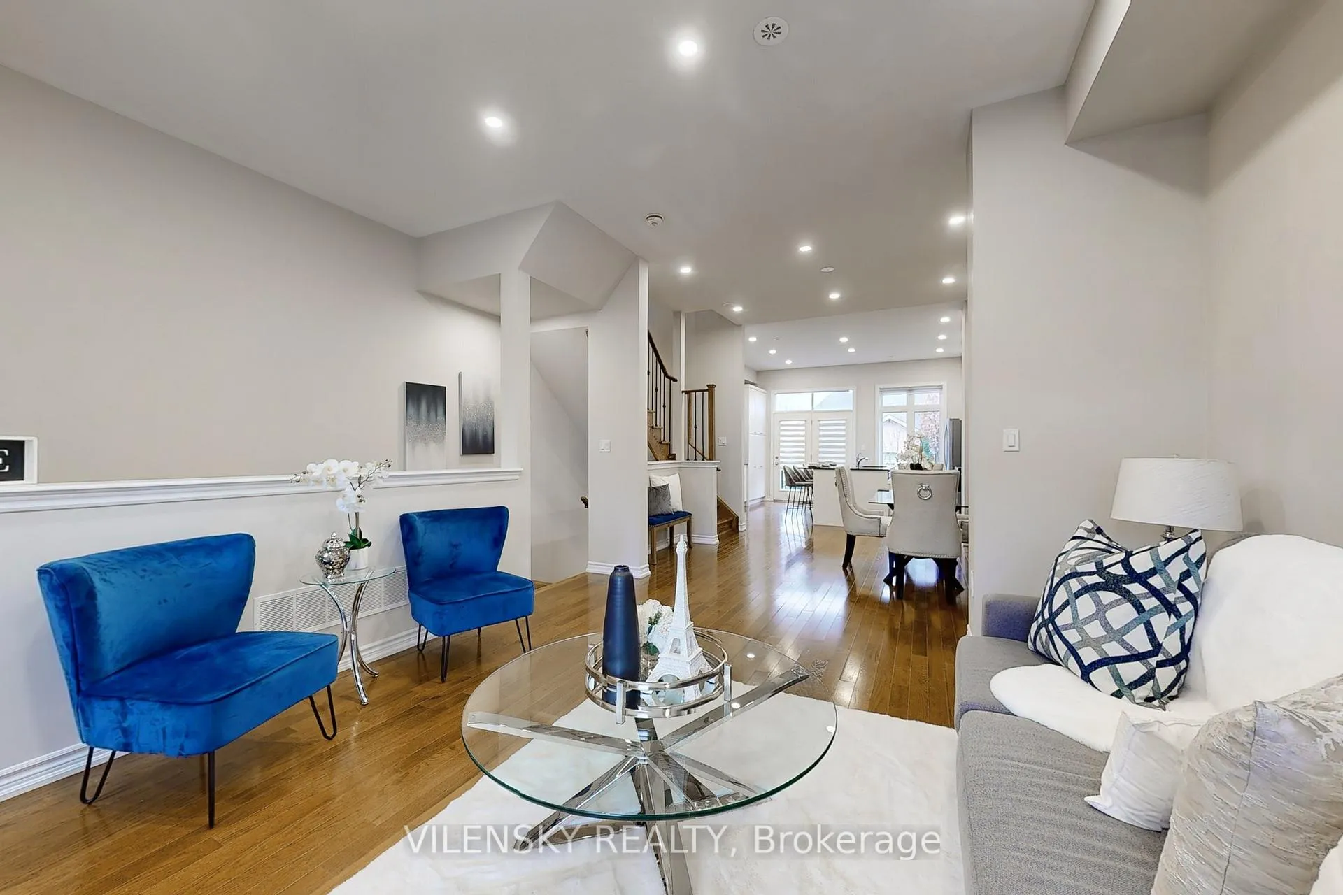 Photo 2 of 162 Golden Trail, Vaughan, Patterson — HOMEH