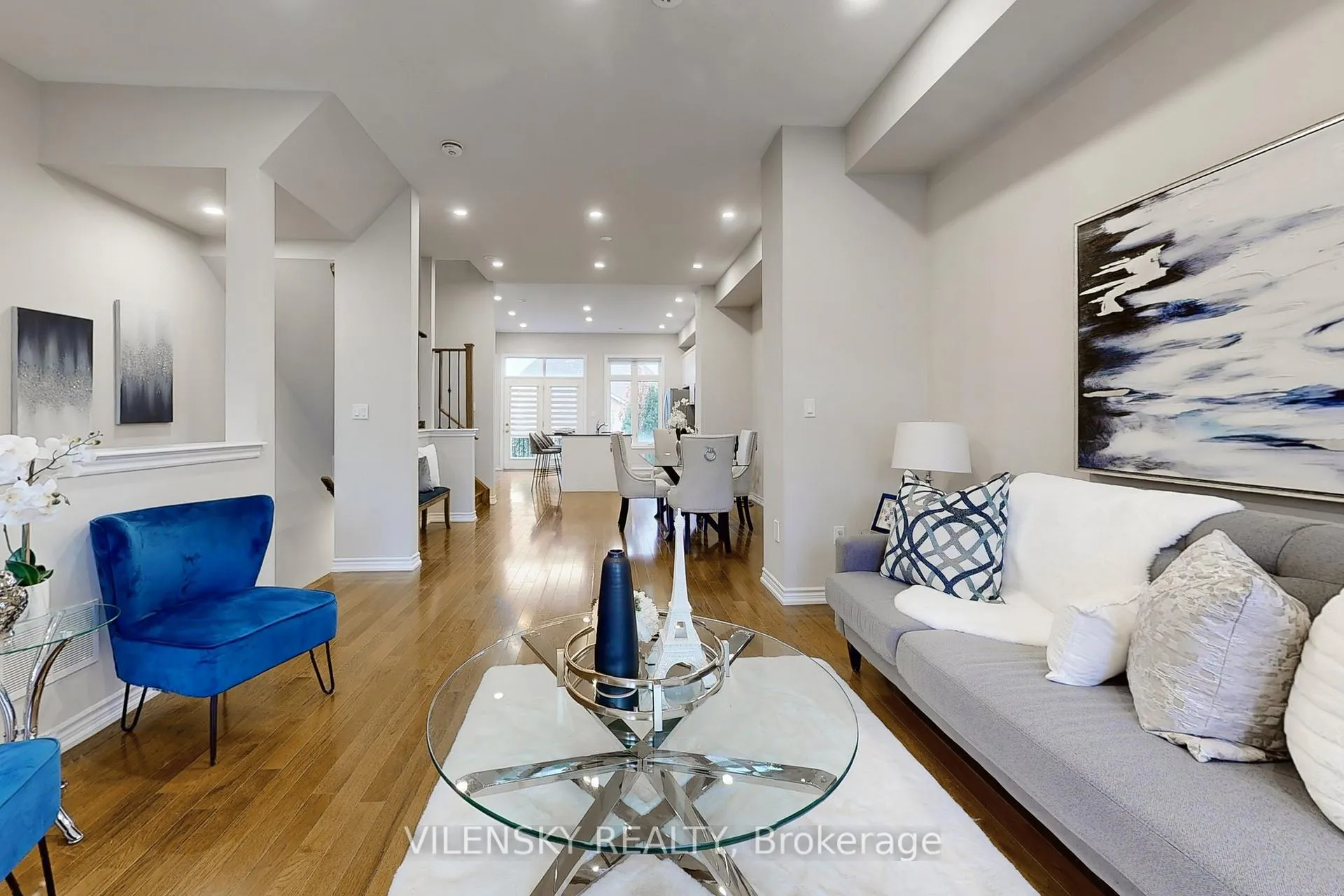 Photo 6 of 162 Golden Trail, Vaughan, Patterson — HOMEH