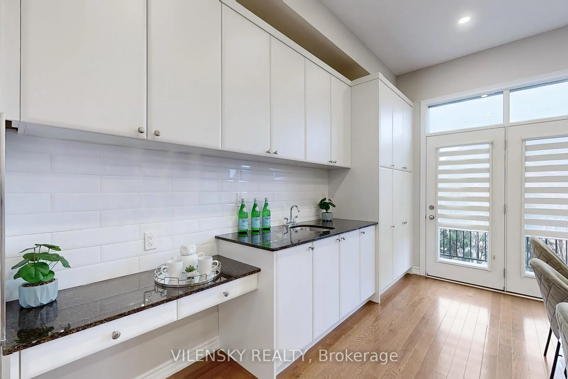 Photo 13 of 162 Golden Trail, Vaughan, Patterson — HOMEH