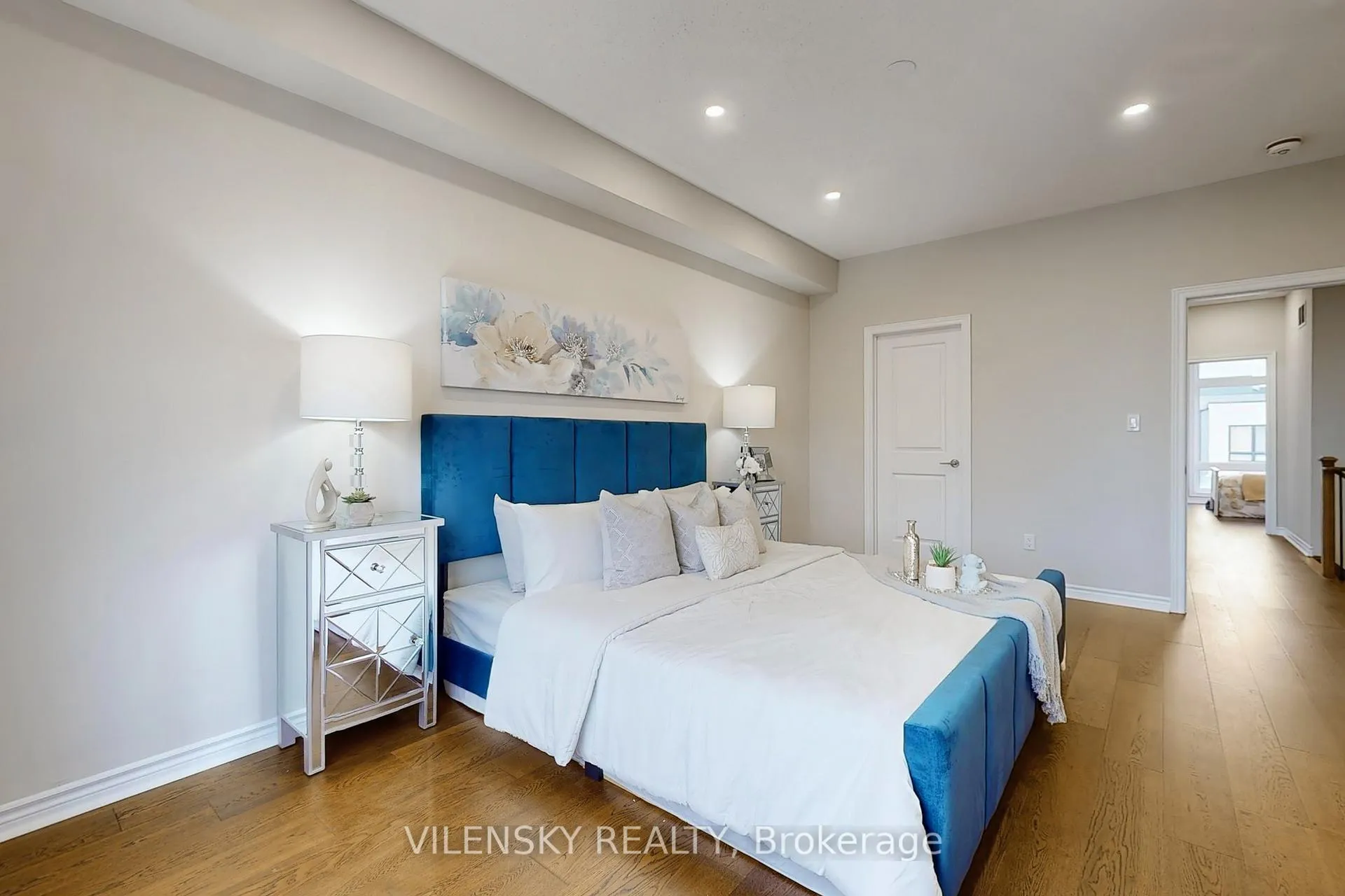Photo 19 of 162 Golden Trail, Vaughan, Patterson — HOMEH