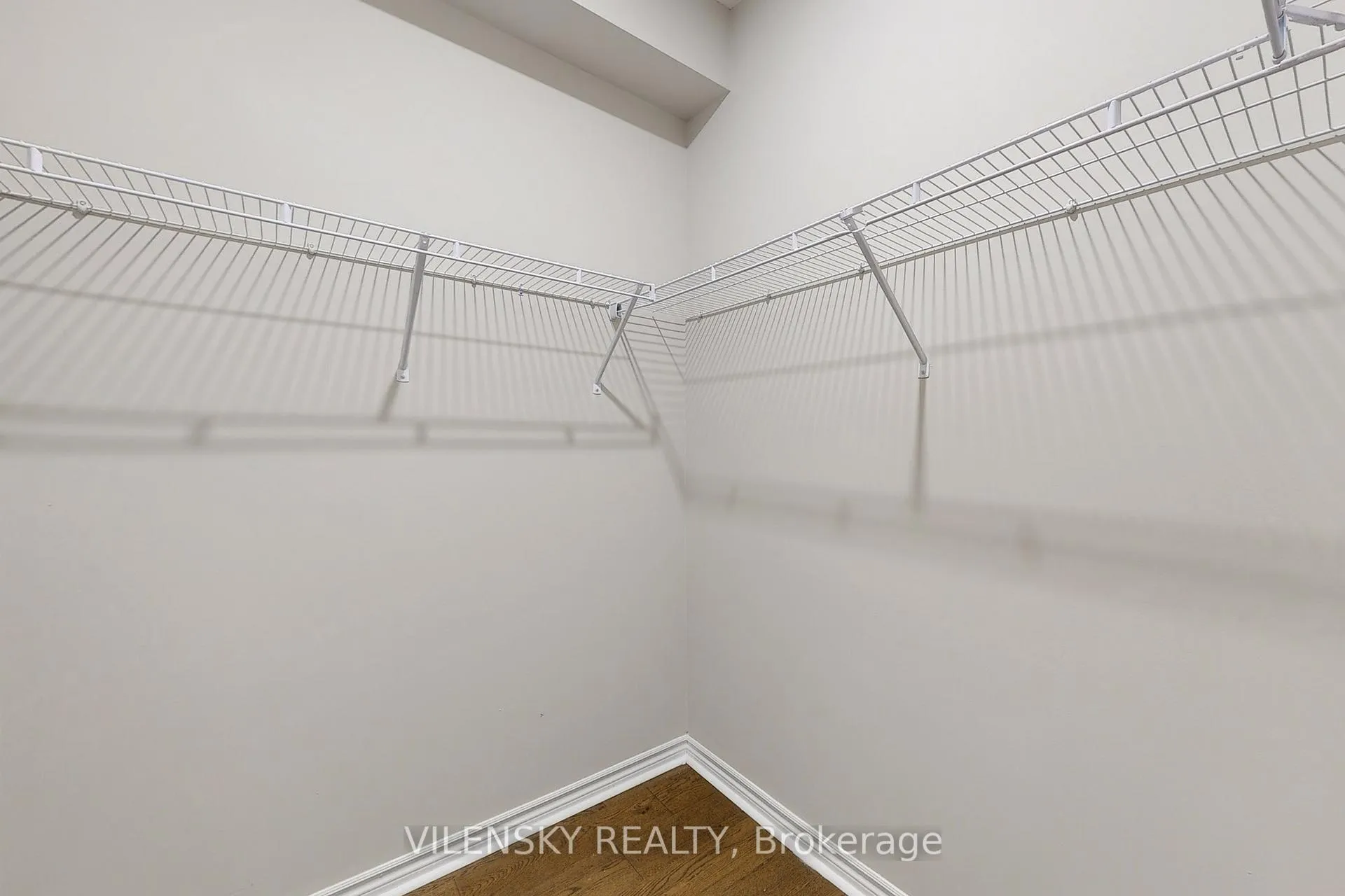 Photo 20 of 162 Golden Trail, Vaughan, Patterson — HOMEH