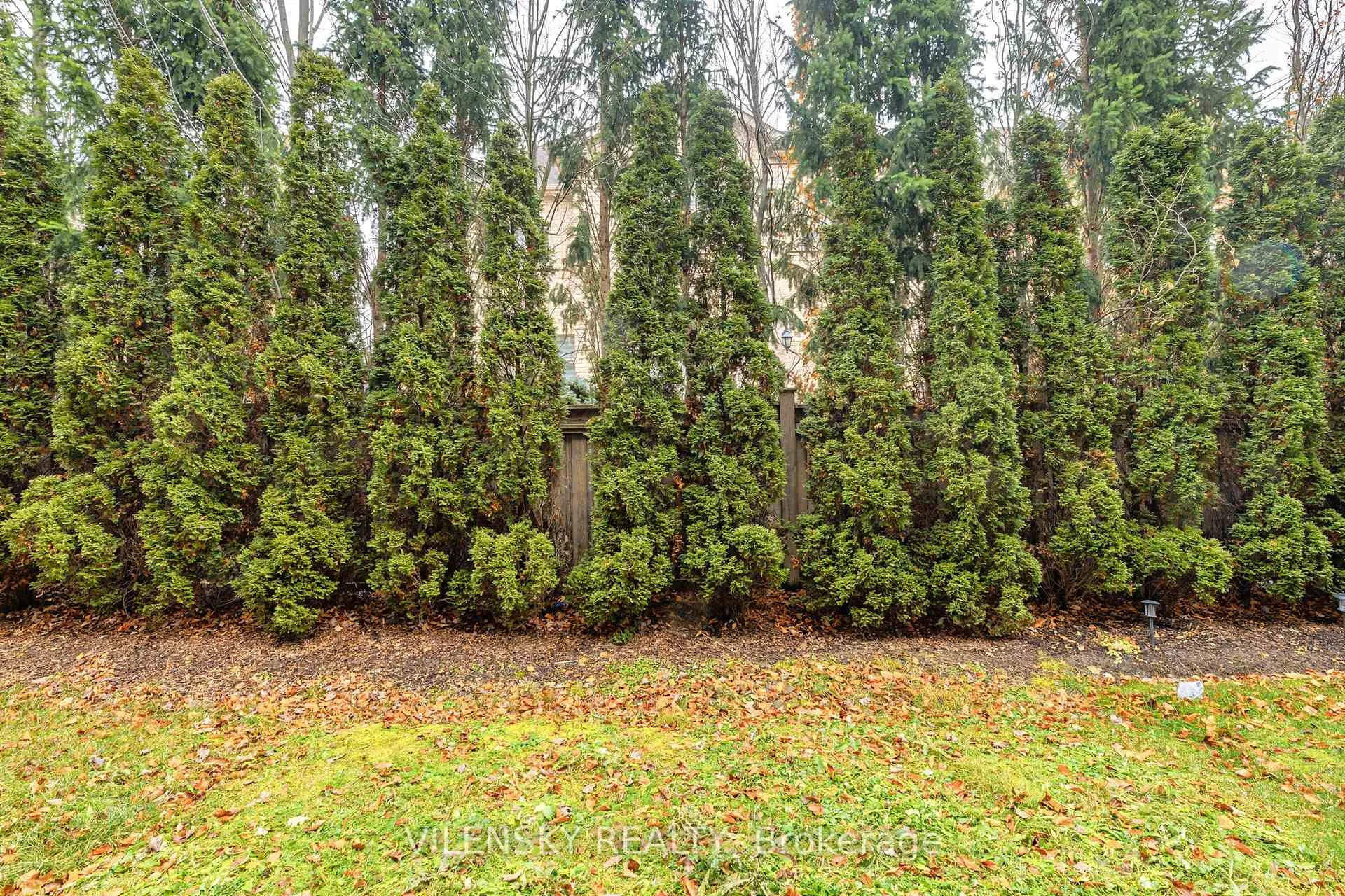 Photo 32 of 162 Golden Trail, Vaughan, Patterson — HOMEH