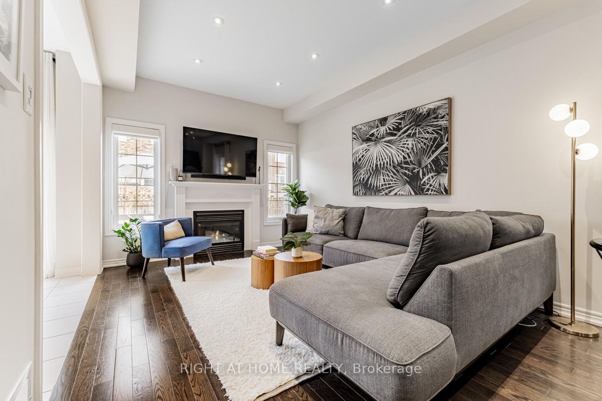 Photo 7 of 159 Fimco Crescent, Markham, Greensborough — HOMEH
