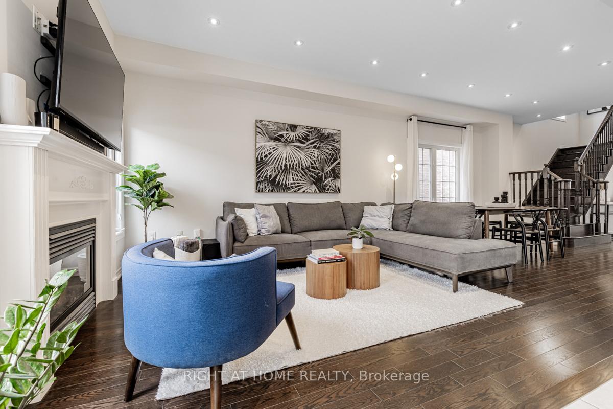 Photo 9 of 159 Fimco Crescent, Markham, Greensborough — HOMEH