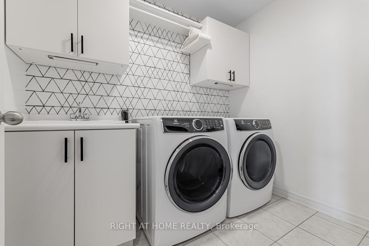 Photo 25 of 159 Fimco Crescent, Markham, Greensborough — HOMEH