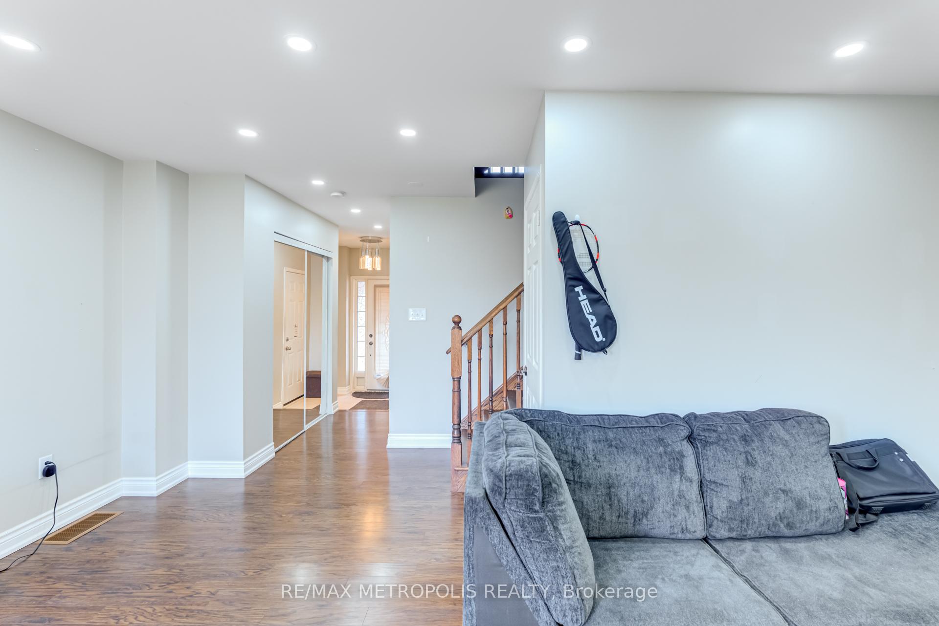 Photo 9 of 385 Rossland Road E, Ajax, Central East — HOMEH