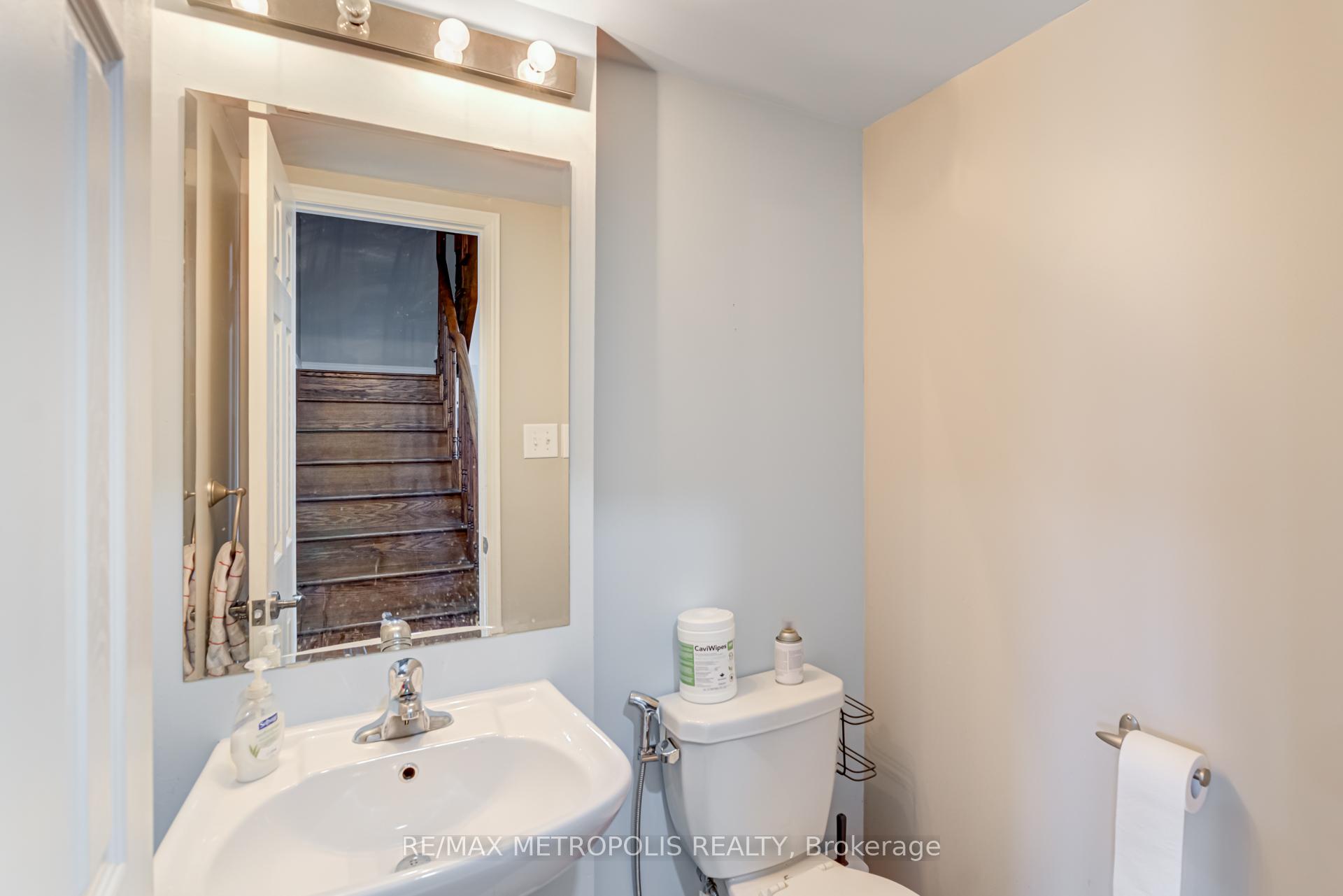 Photo 20 of 385 Rossland Road E, Ajax, Central East — HOMEH