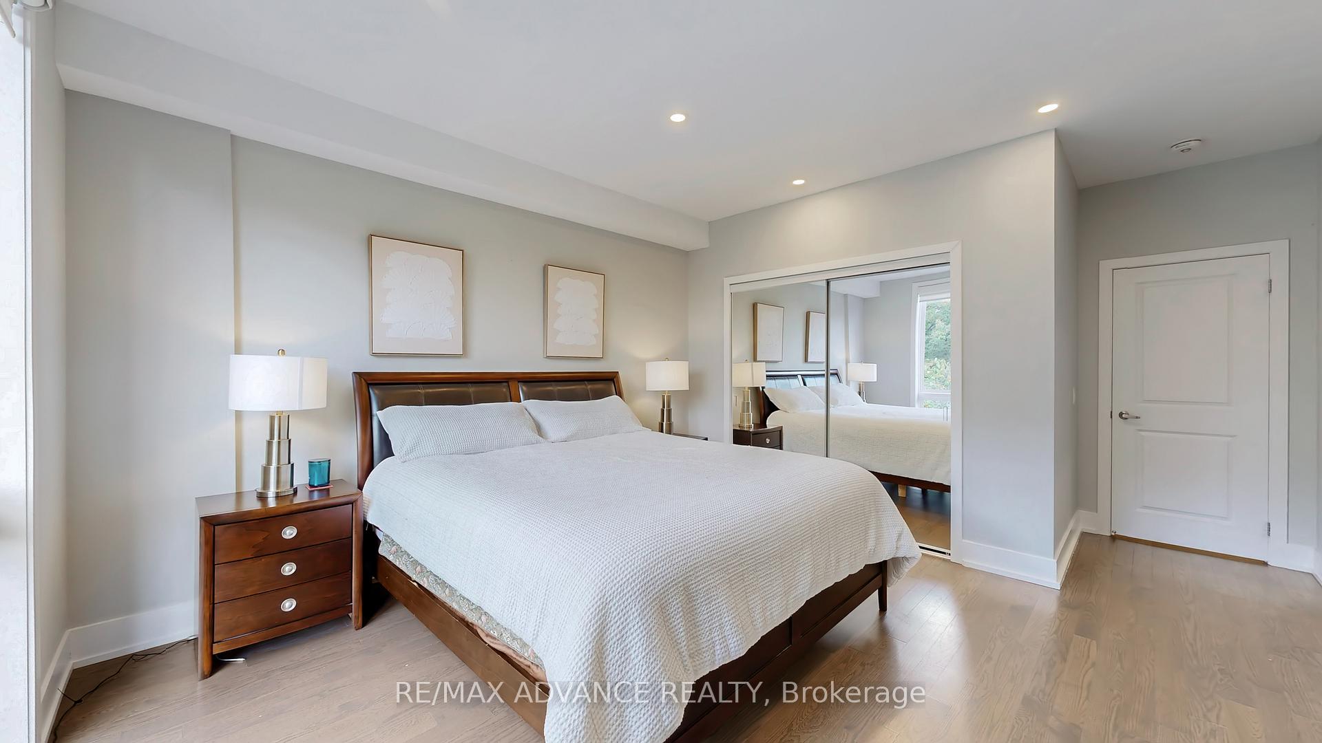 Photo 23 of 32 Crestridge Drive, Vaughan, Patterson — HOMEH