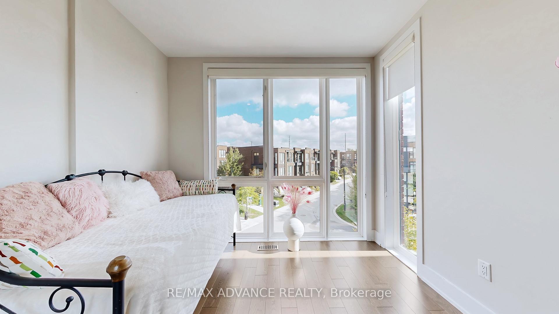 Photo 33 of 32 Crestridge Drive, Vaughan, Patterson — HOMEH