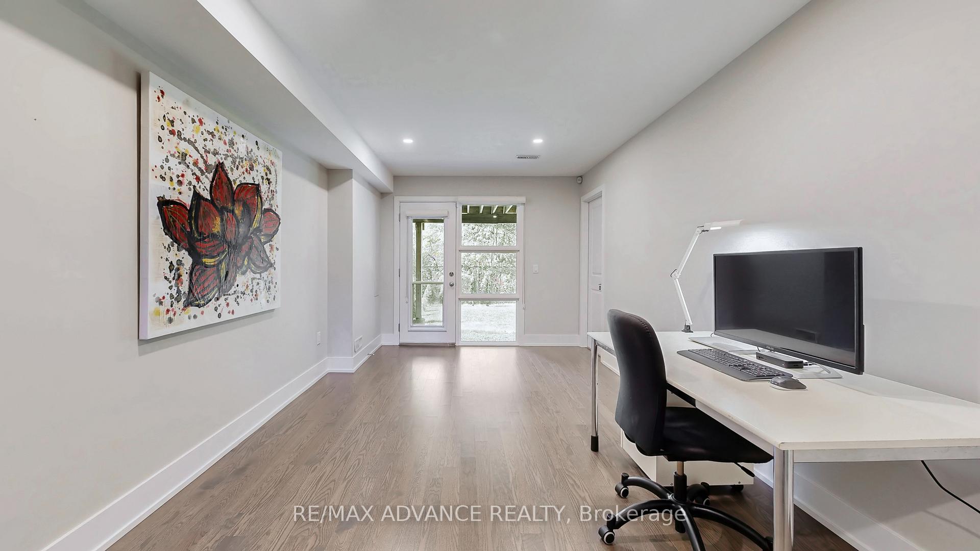 Photo 38 of 32 Crestridge Drive, Vaughan, Patterson — HOMEH
