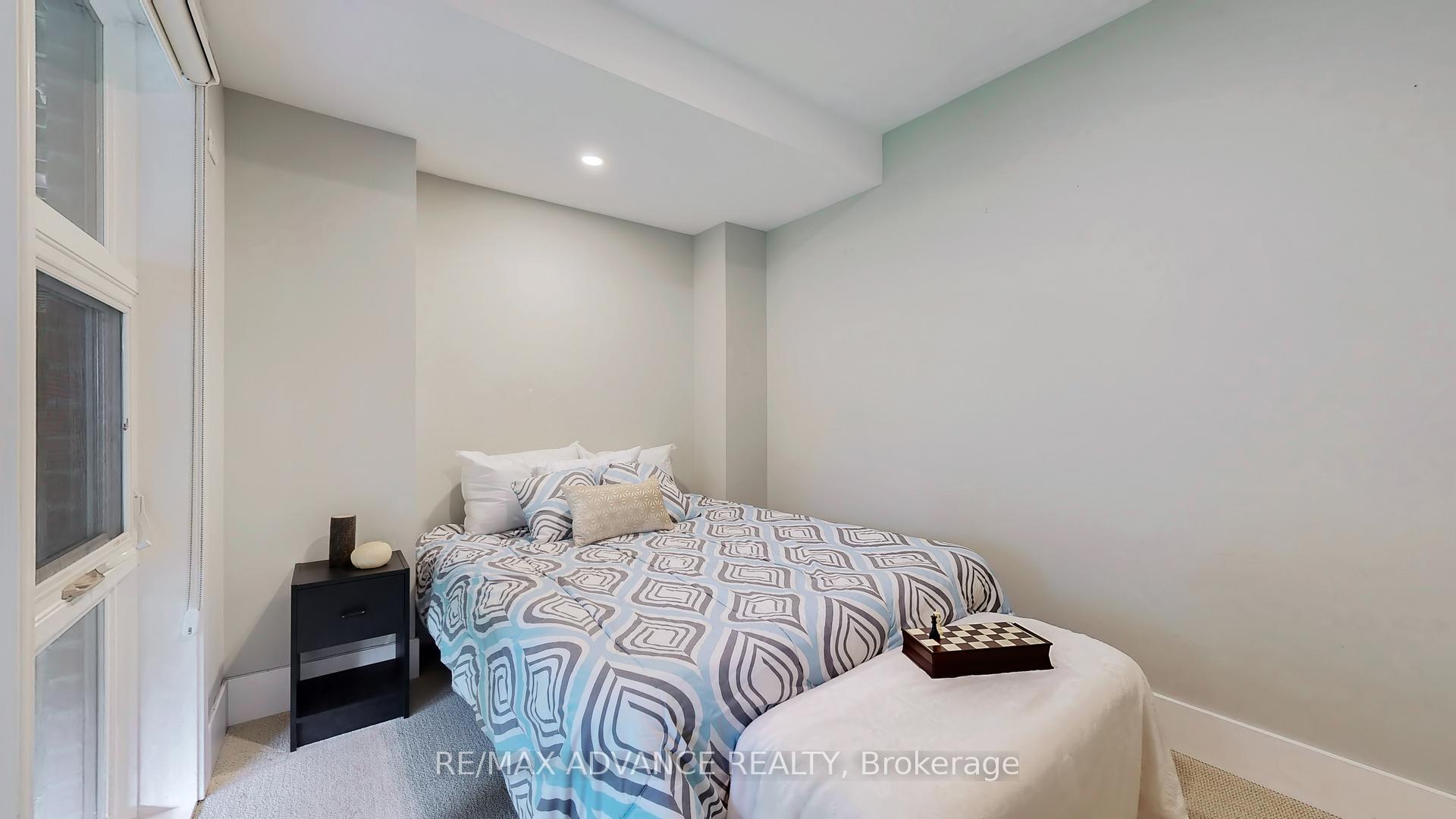 Photo 41 of 32 Crestridge Drive, Vaughan, Patterson — HOMEH