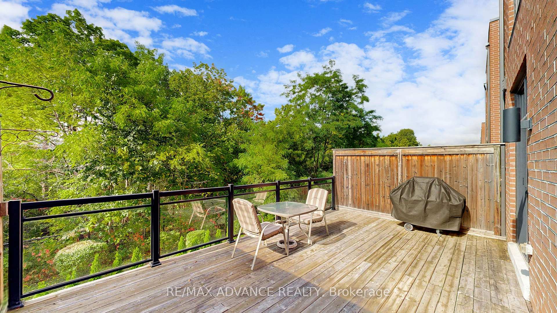 Photo 46 of 32 Crestridge Drive, Vaughan, Patterson — HOMEH