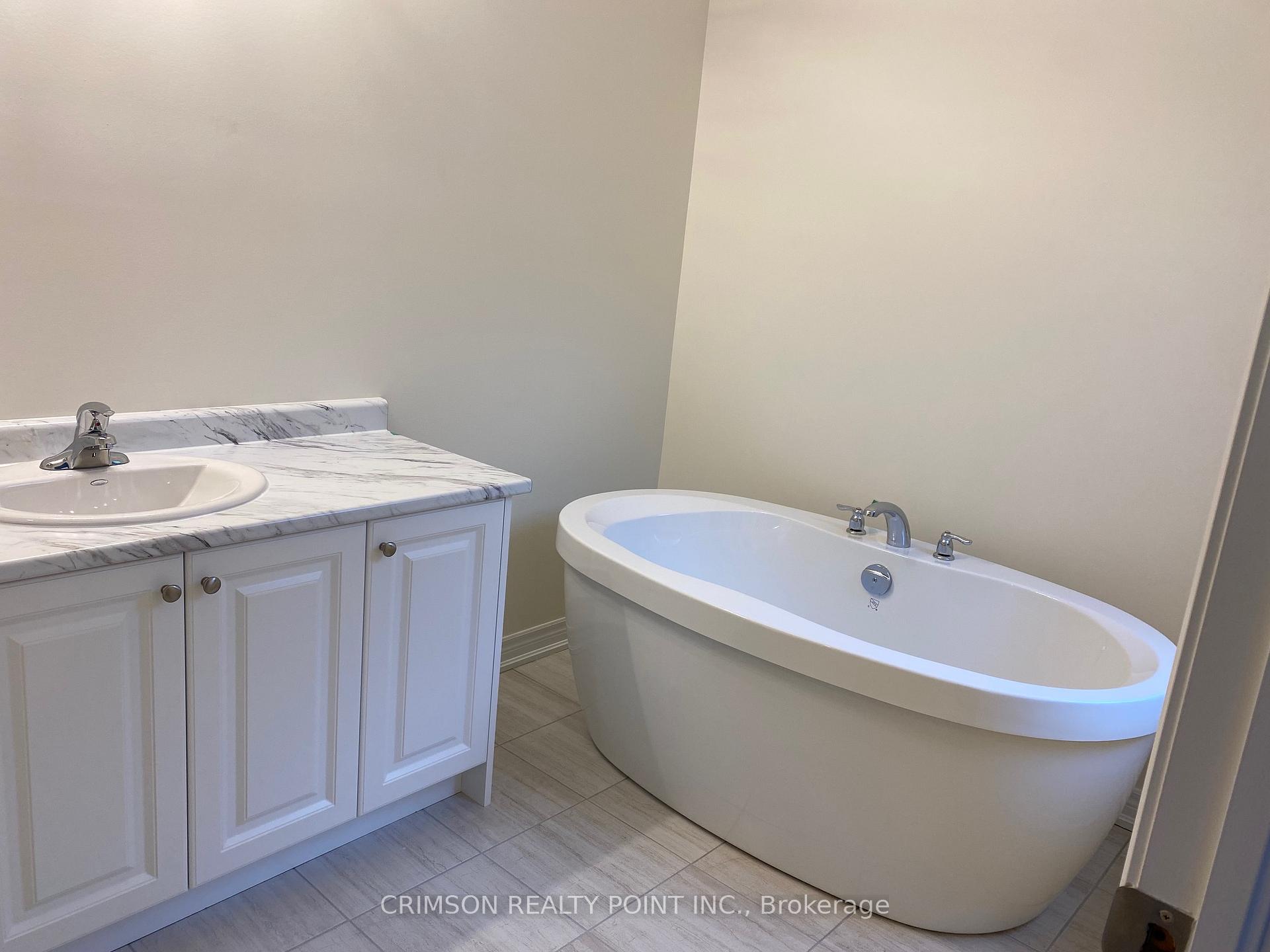 Photo 21 of 24 Thelma Drive, Whitby, Rural Whitby — HOMEH