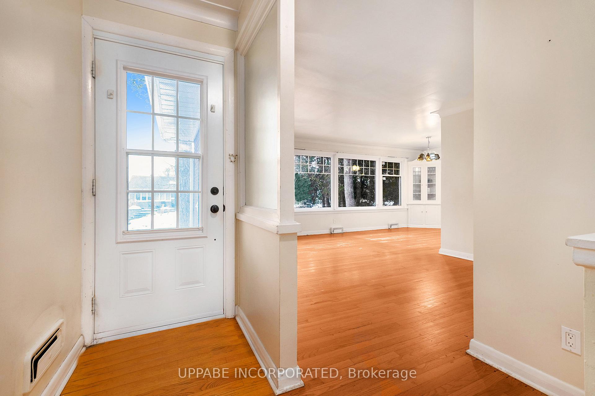 Photo 10 of 1298 Snowdon Street, Ottawa, Alta Vista — HOMEH