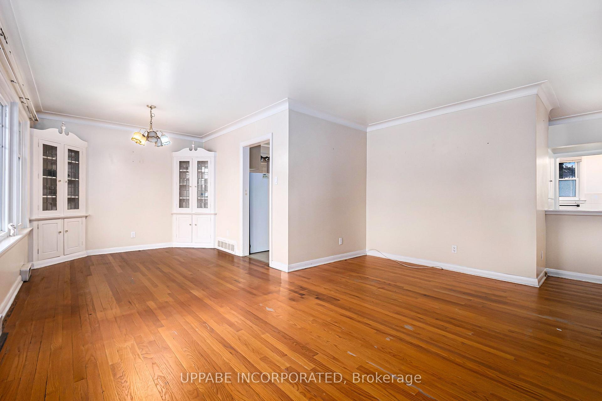 Photo 6 of 1298 Snowdon Street, Ottawa, Alta Vista — HOMEH