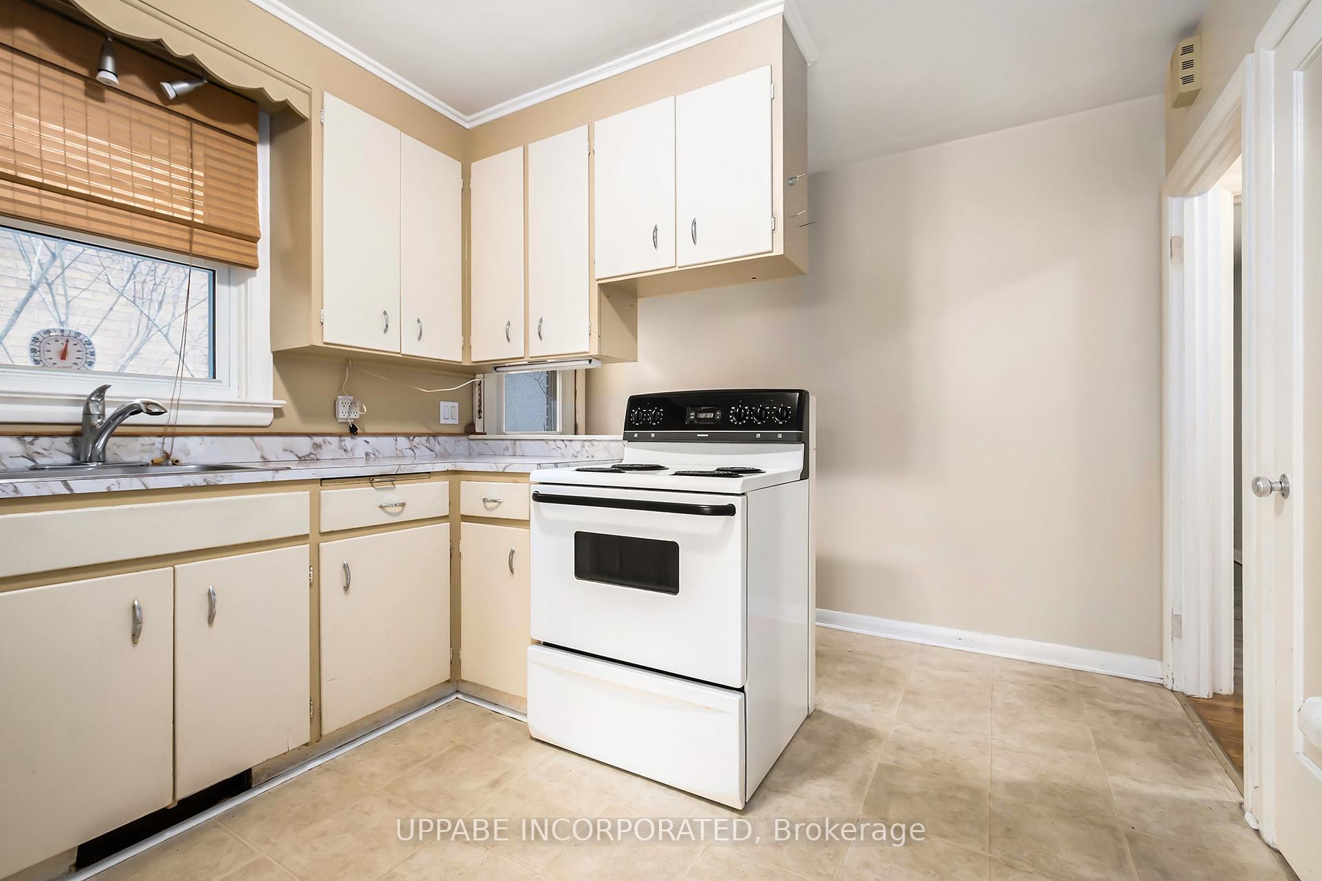Photo 8 of 1298 Snowdon Street, Ottawa, Alta Vista — HOMEH