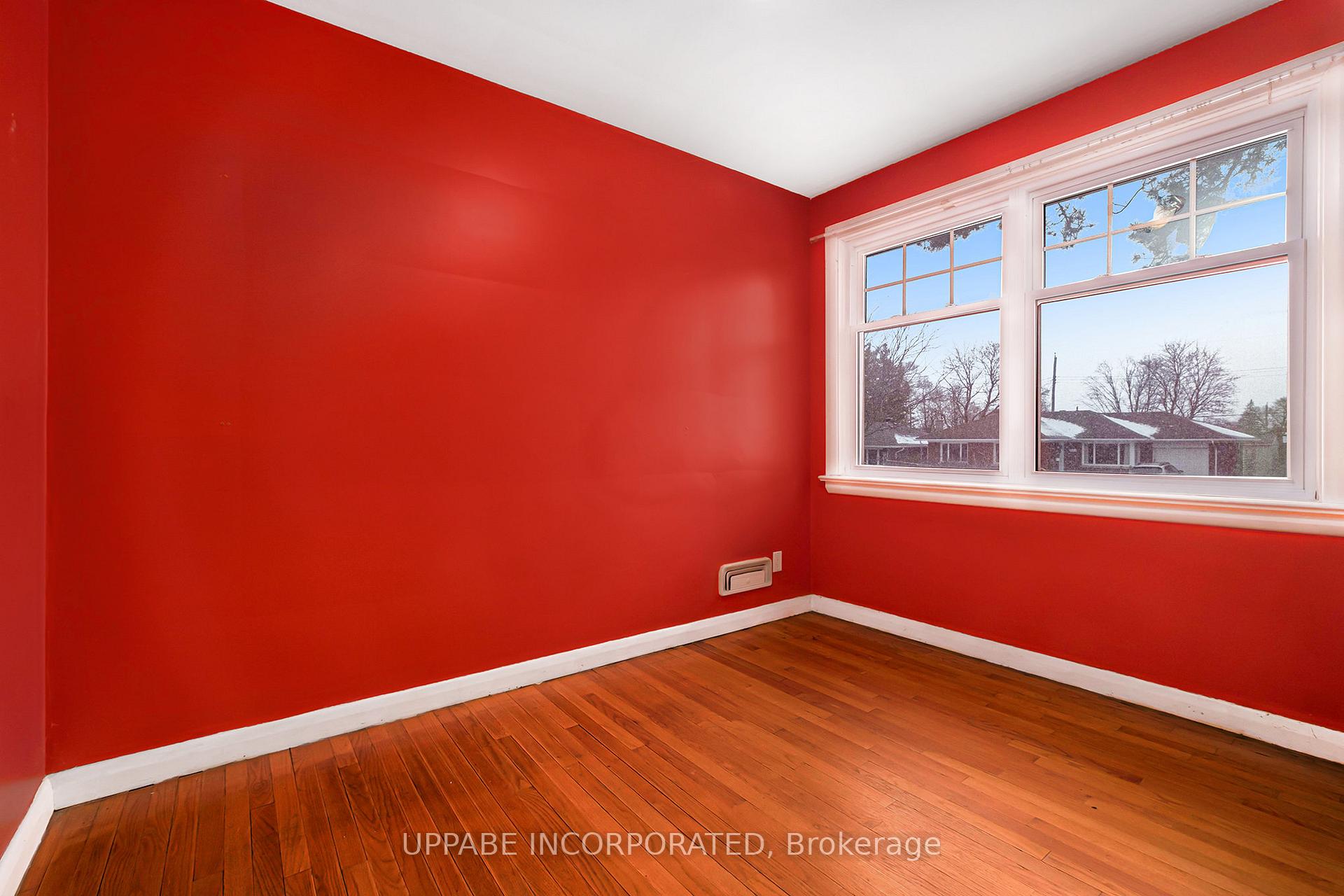 Photo 14 of 1298 Snowdon Street, Ottawa, Alta Vista — HOMEH